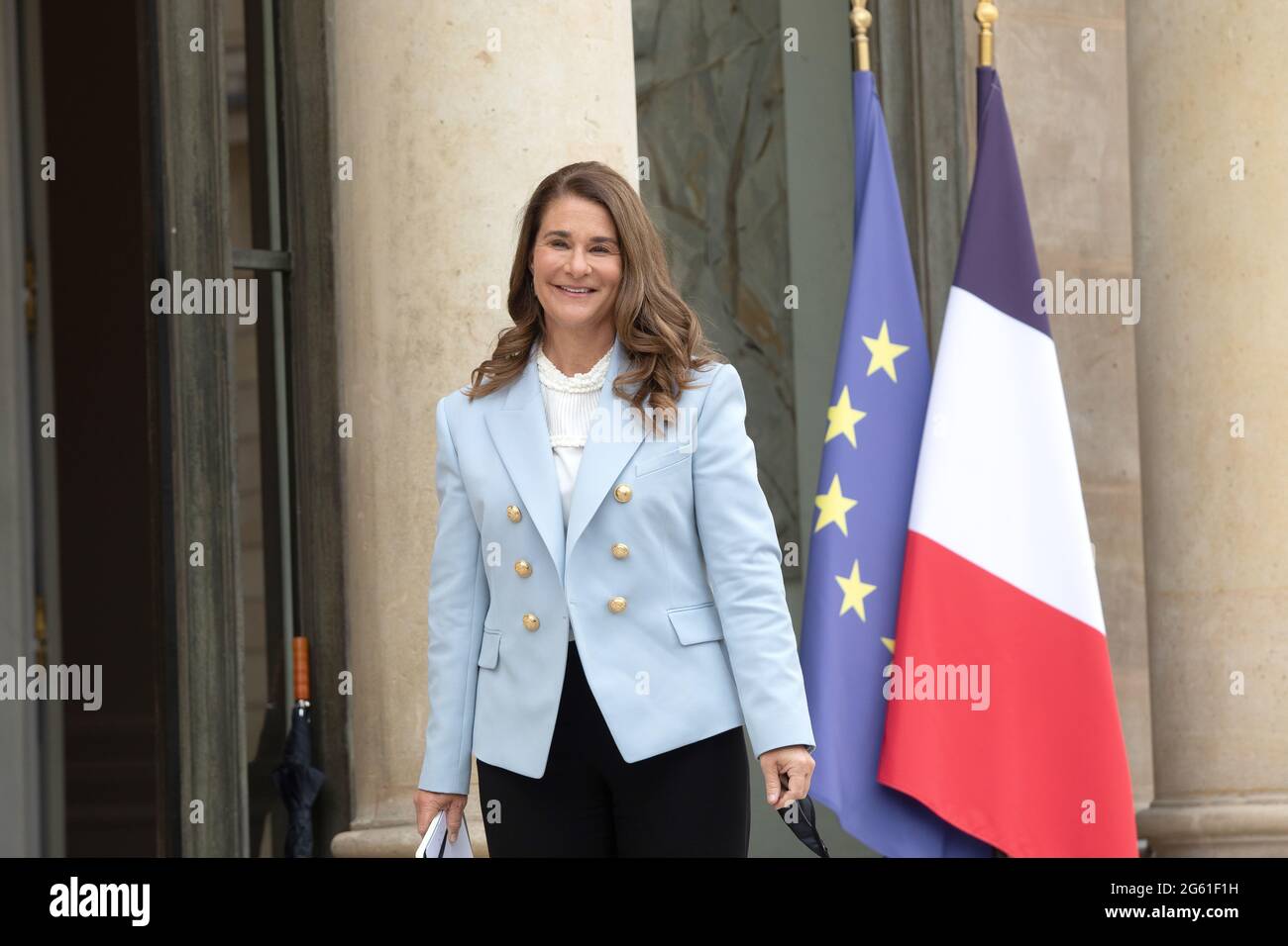 Paris, Frankreich am 1. Juli 2021 treffen sich Melinda Gates, Ko-Vorsitzende der Bill und Melinda Gates Stiftung, und der französische Präsident Emmanuel Macron. François Loock/Alamy Credit: Loock François/Alamy Live News Stockfoto