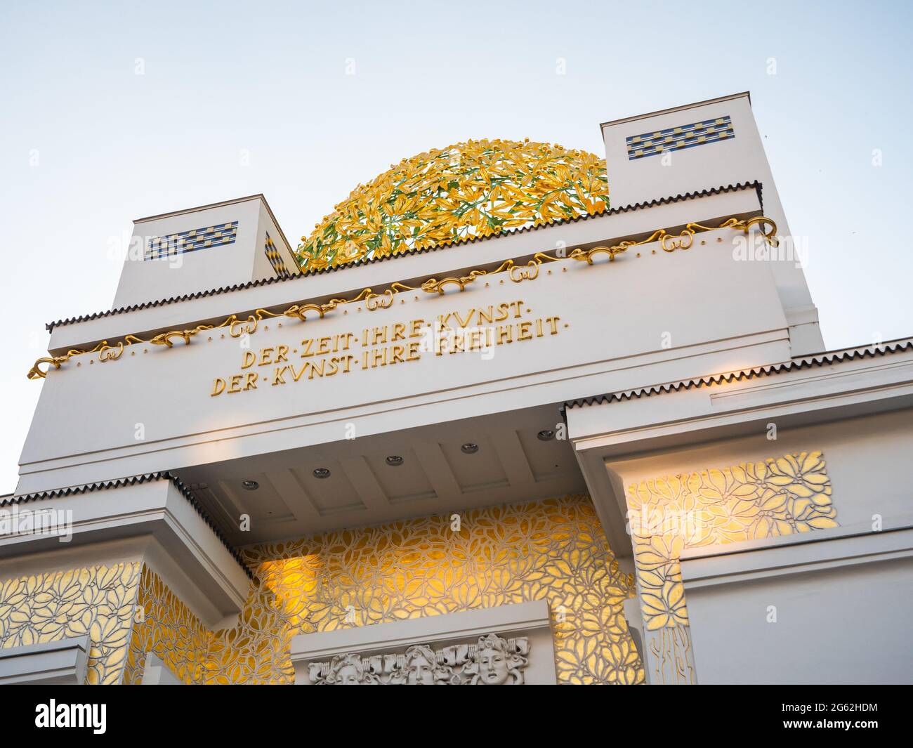 Wiener Secessionsgebaude Stockfotos Und Bilder Kaufen Alamy
