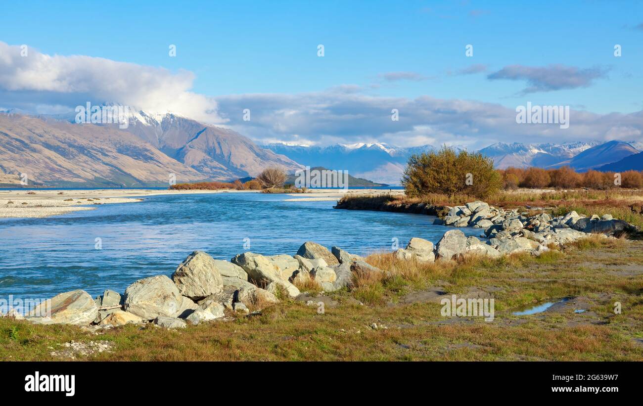Der Dart River auf der Südinsel Neuseelands im Herbst Stockfoto