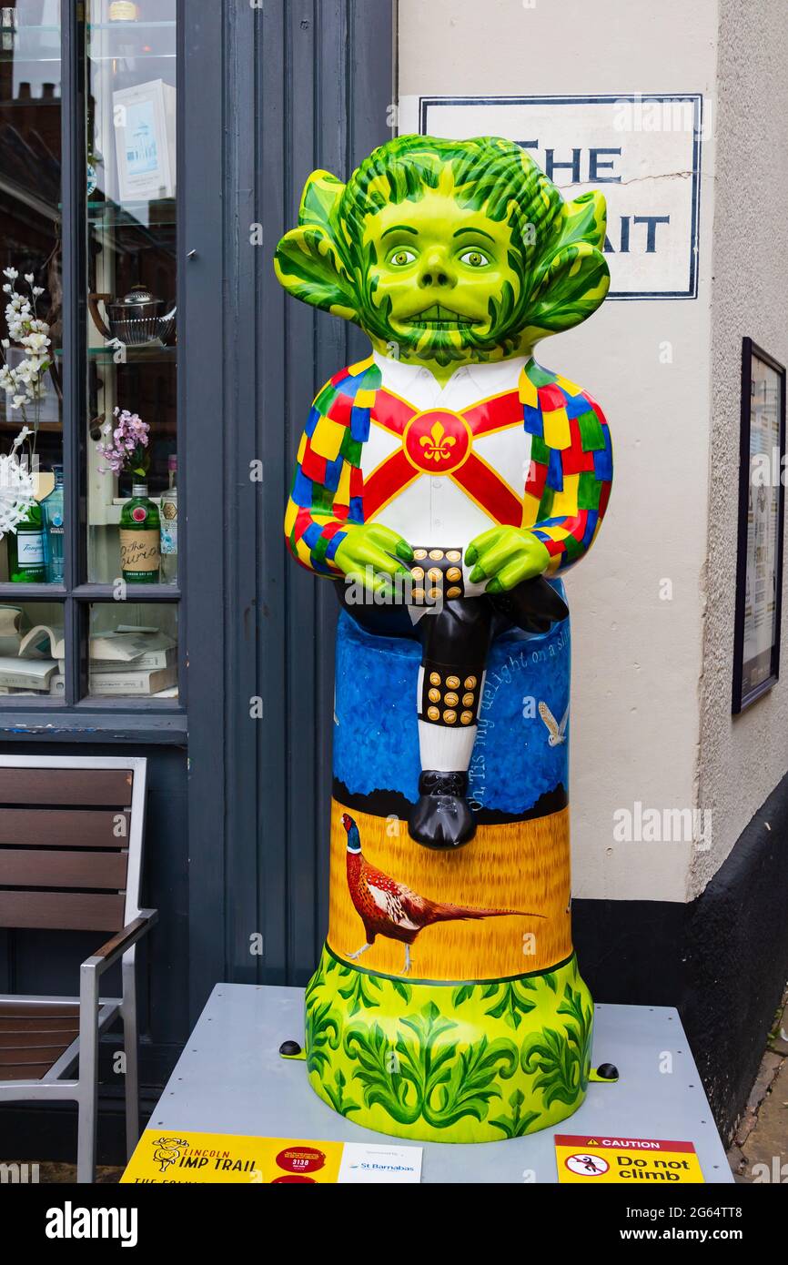 Die Folklore Imp von Carolyn kurz und gesponsert von St. Barnabas Hospiz. Lincoln Imp Trail 2021. Dekorierte Imps rund um Lincoln City. 2. Juli 2021. Linc Stockfoto