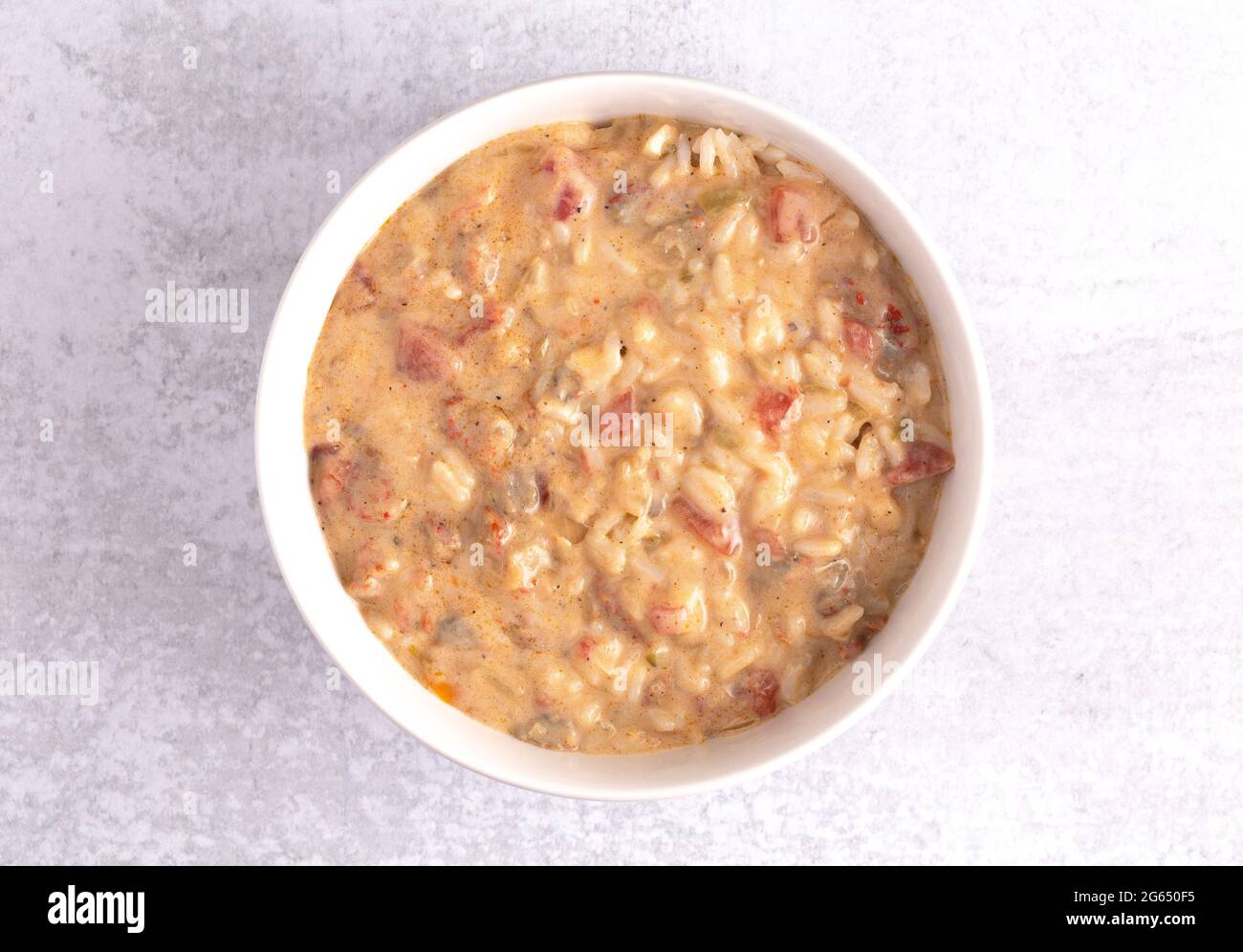 Eine Schüssel Crawfish Etouffee mit Reis Stockfoto