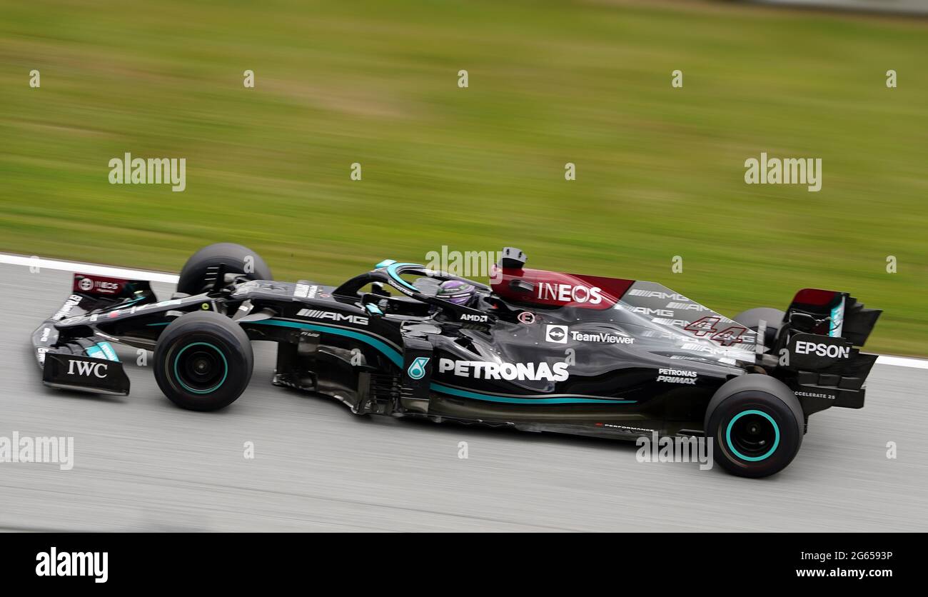 Lewis Hamilton (GBR) beim zweiten freien Training am 2. juli 2021 für den österreichischen Formel-1-Grand-Prix auf dem Red Bull Ring in Spielberg, Österreich Credit: SCS/Soenar Chamid/AFLO/Alamy Live News Stockfoto