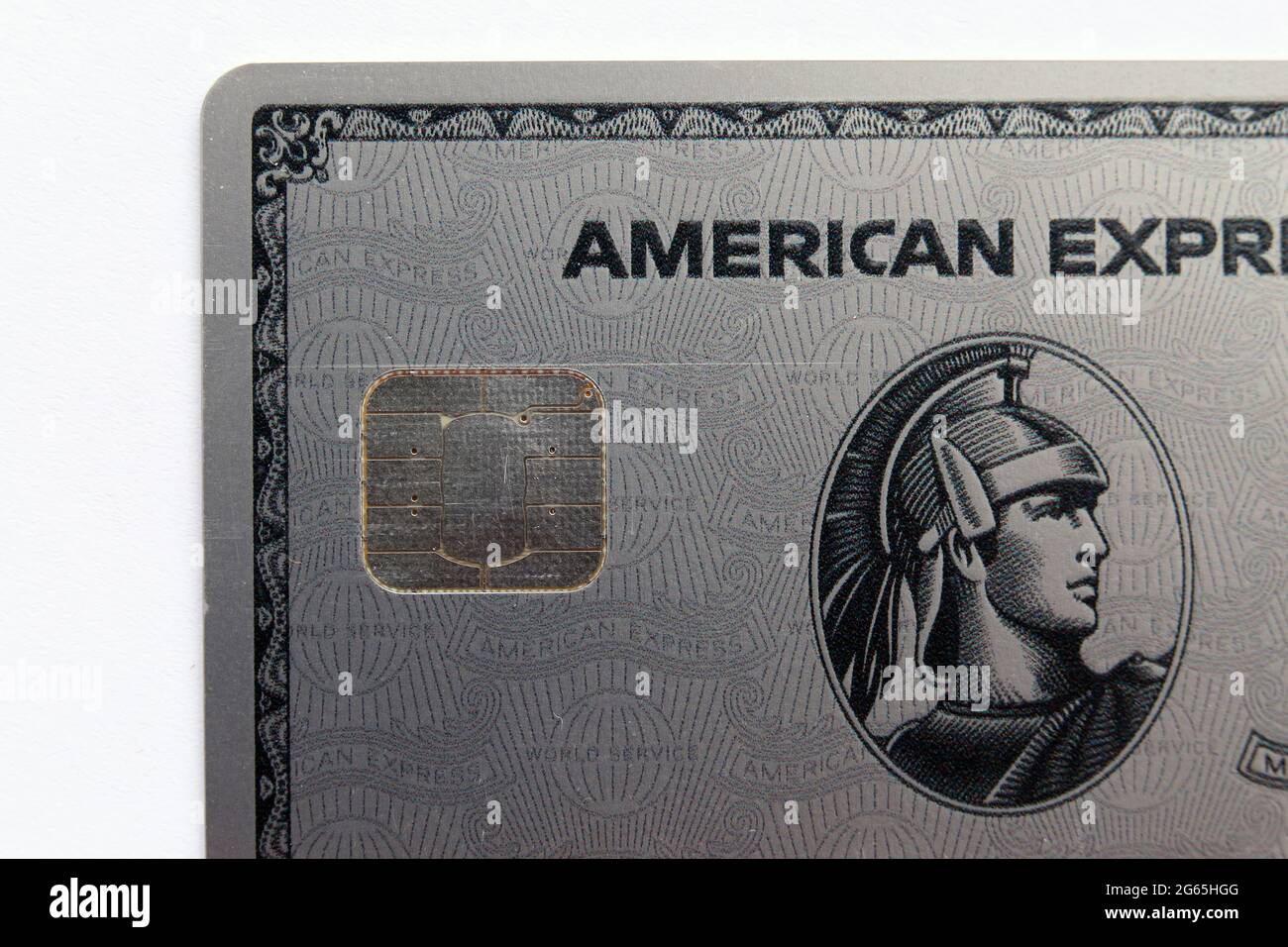 American Express Platinum (Amex Platinum)-Karte in einer Nahaufnahme – dies  ist die neue Amex Platinum-Karte aus Metall. April 2020, Espoo, Finnland  Stockfotografie - Alamy