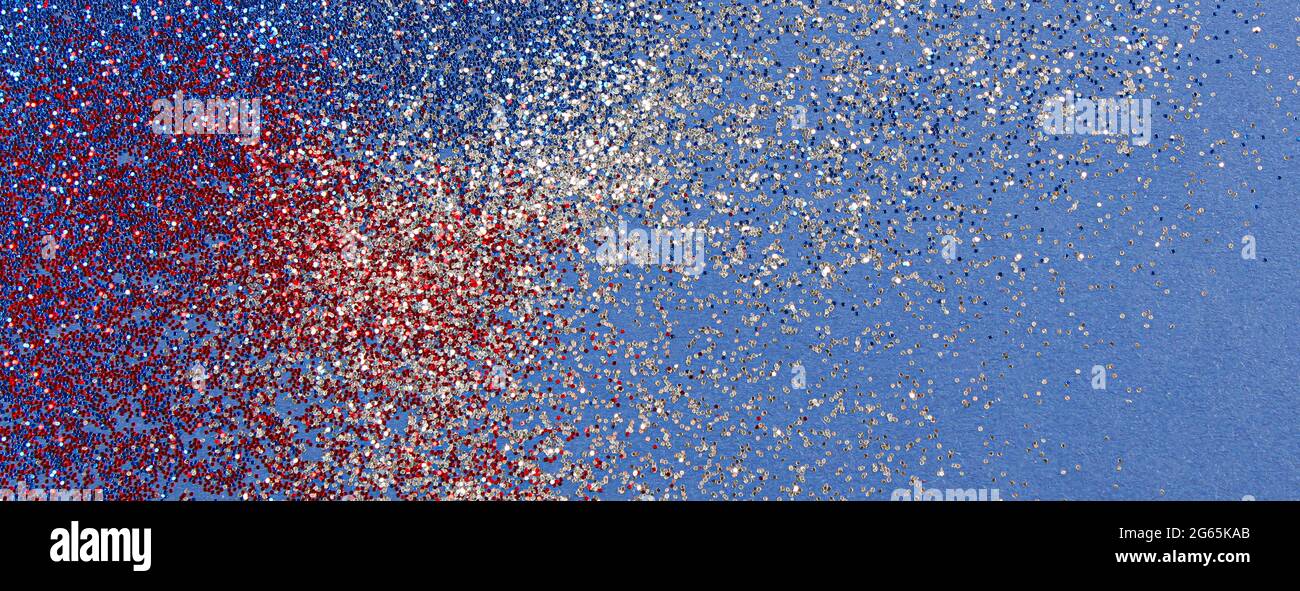 Abstrakter patriotischer rot-weißer und blauer Glitter funkelt Hintergrund für das 4. Juli Memorial, Labor, Independence, Presidents und Veteran's Day. Banner. Stockfoto