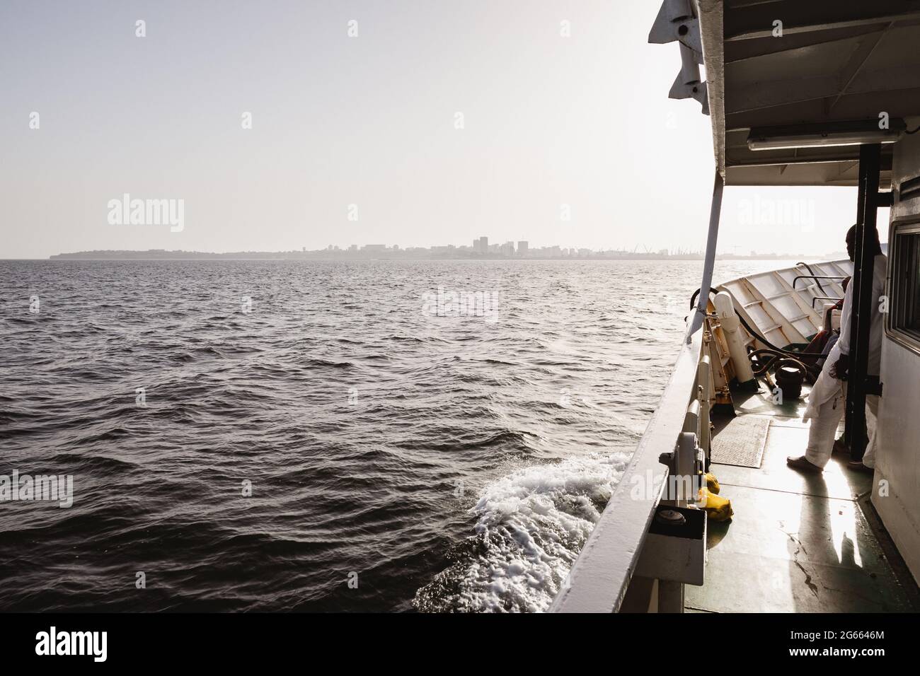 Blick auf Dakar von der Fähre Ile de Gorà Senegal Stockfoto