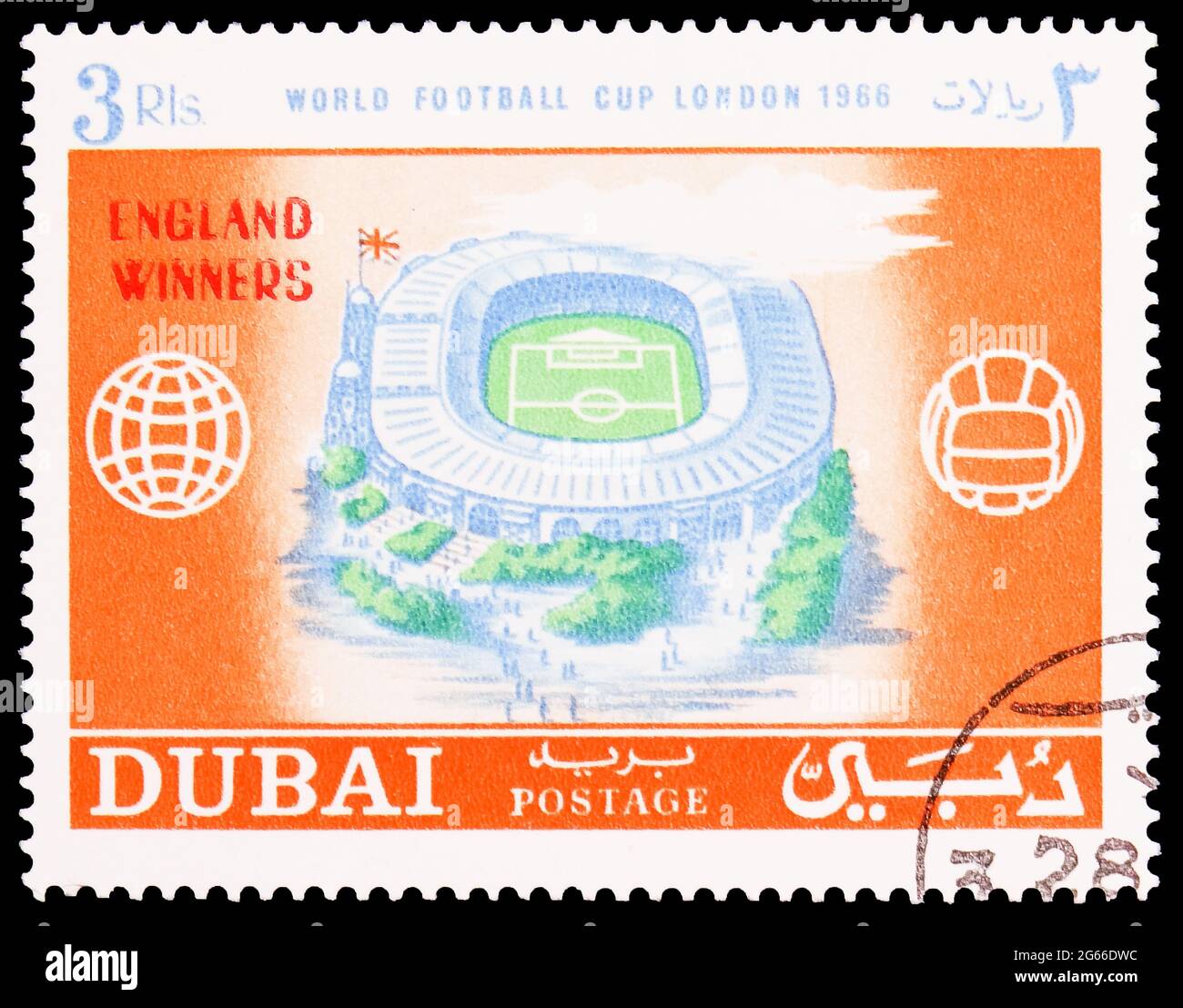 MOSKAU, RUSSLAND - 22. MÄRZ 2020: Die in Dubai gedruckte Briefmarke zeigt das Wembley-Stadion, die Fußball-Weltmeisterschaft, England-Serie, um 1966 Stockfoto
