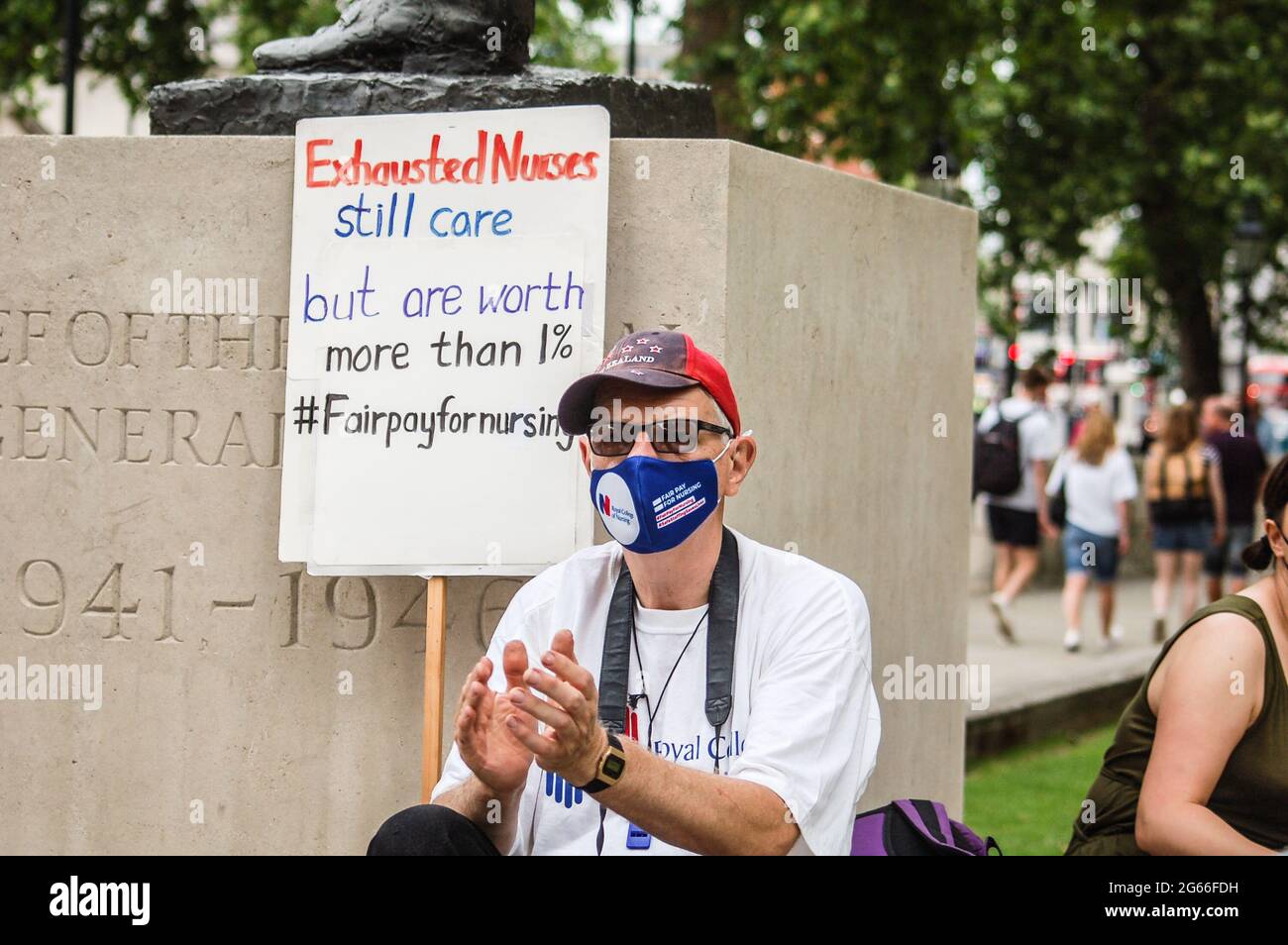 London, England. Juli 2021. NHS-jubiläumsmarsch für Patientensicherheit, Gerechtigkeit zahlen und Privatisierung beenden. Kredit: Jessica Girvan/Alamy Live Nachrichten Stockfoto