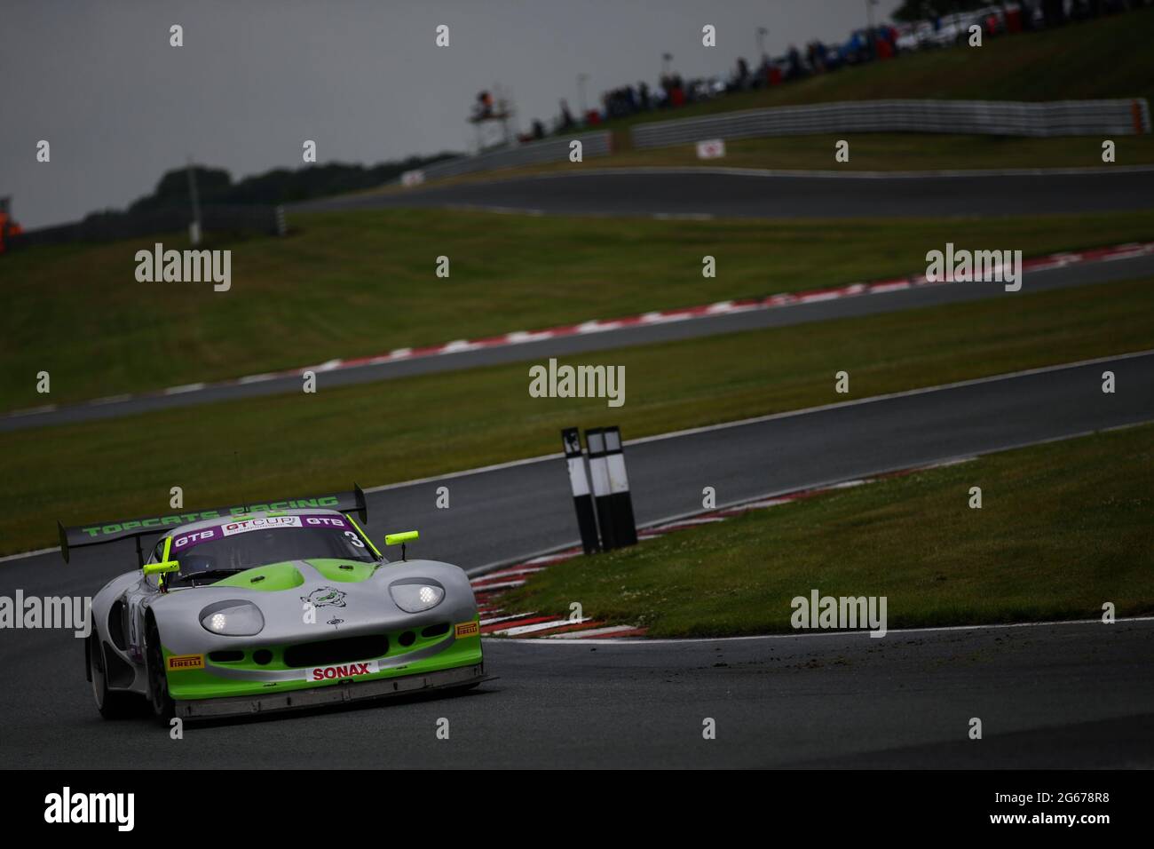 Oulton Park, Hes-Hire, Großbritannien. Juli 2021. Topcats Racing Marcos Mantis ( 3 ), gefahren von Charlotte Gilbert/Jon Harrison während der GT Cup Championship im Oulton Park, CESHARE, England am 03. Juli 2021. Foto von Jurek Biegus. Quelle: Jurek Biegus/Alamy Live News Stockfoto