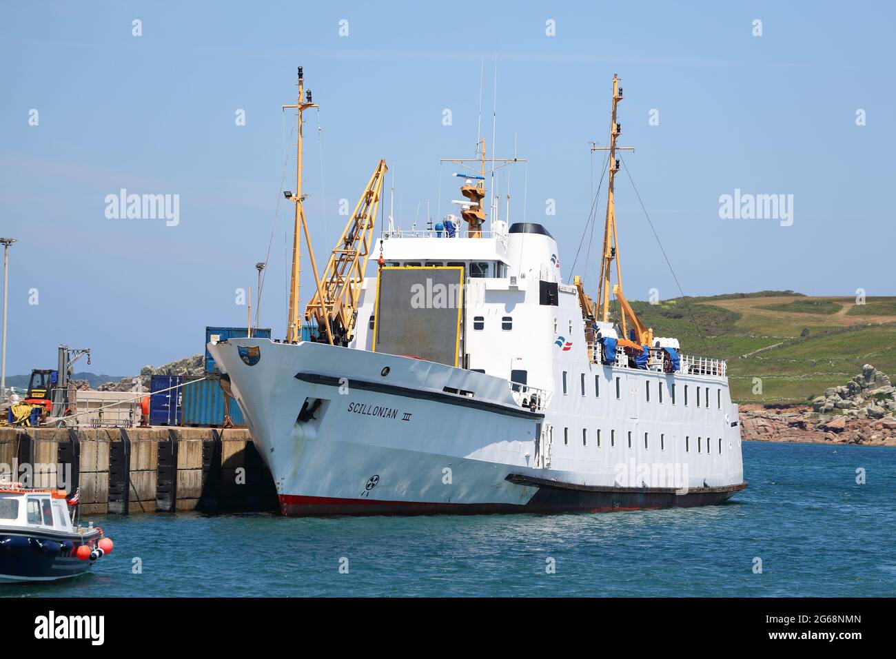 Scillonian III vor Anker in St. Mary's , Isles of Scilly, Cornwall, Großbritannien Stockfoto