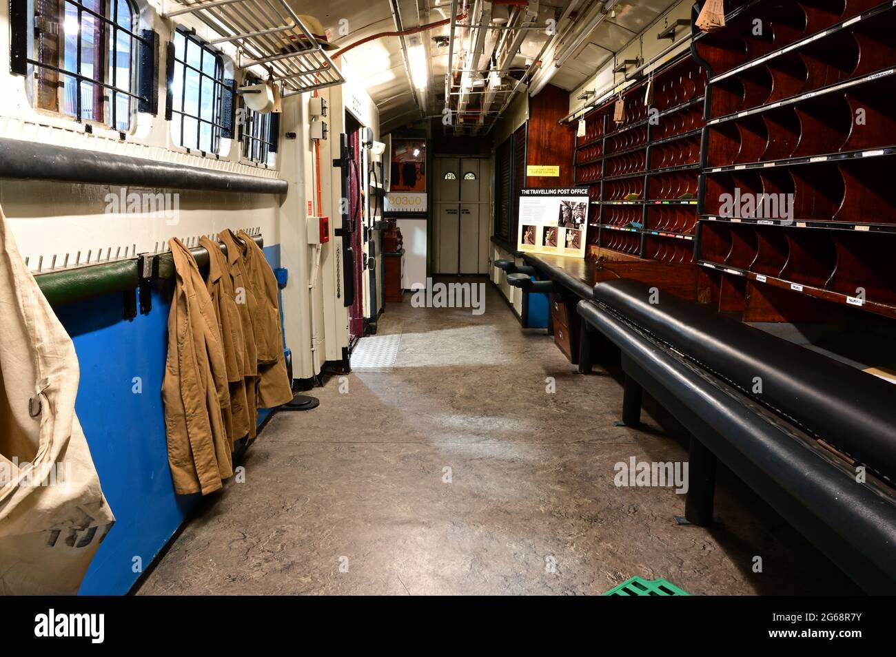 Das Innere eines Kutsches der königlichen Post, der während des großen Eisenbahnraubs 1961 ausgeraubt wurde. Stockfoto