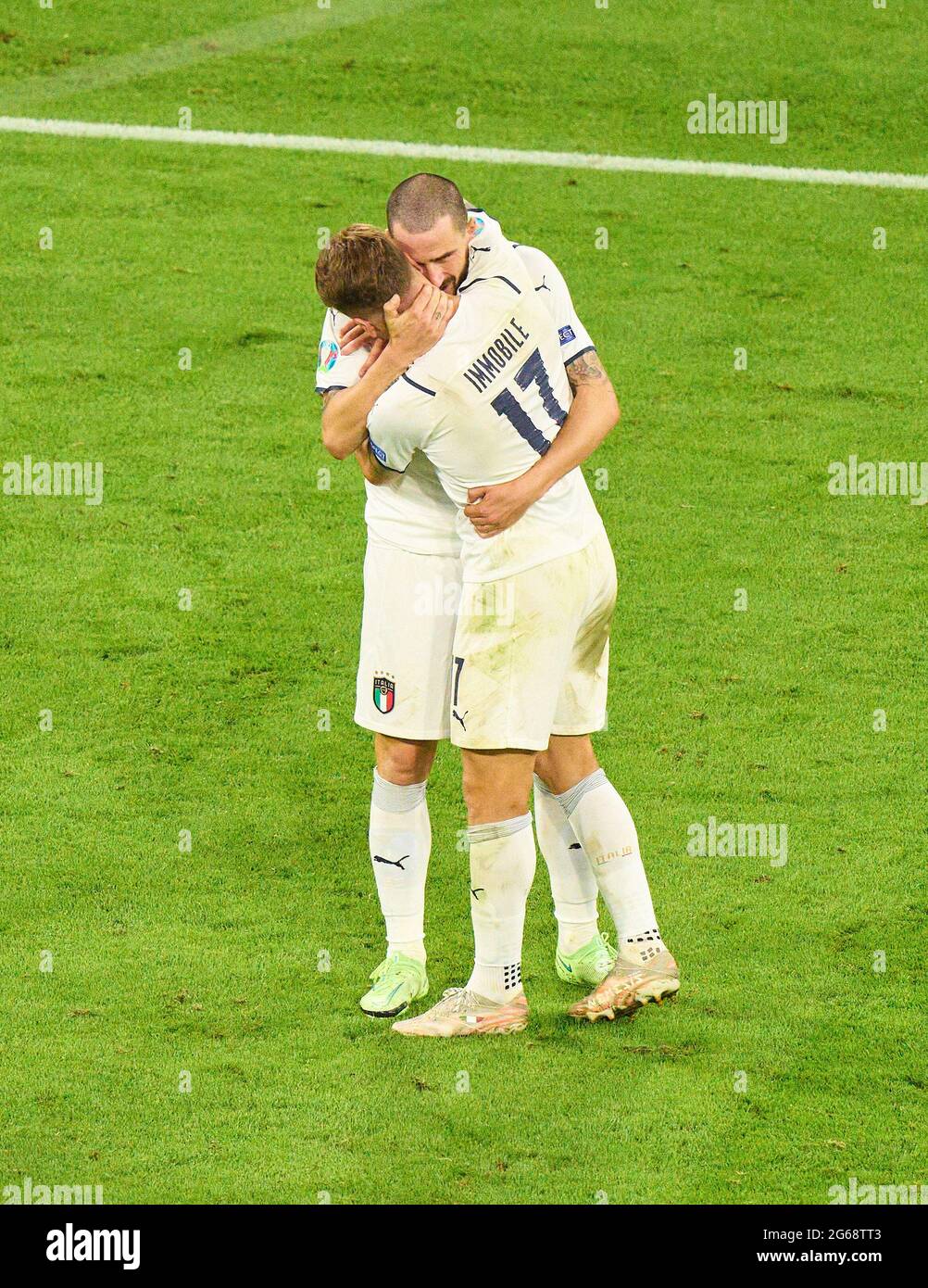 Ciro immobile, ITA 17 Giorgio Chiellini, ITA 3 Feiern Sie im Viertelfinalspiel BELGIEN - ITALIEN 1-2 bei den Fußball-UEFA-Europameisterschaften 2020 in der Saison 2020/2021 am 02. Juli 2021 in München, Deutschland. © Peter Schatz / Alamy Live News Stockfoto