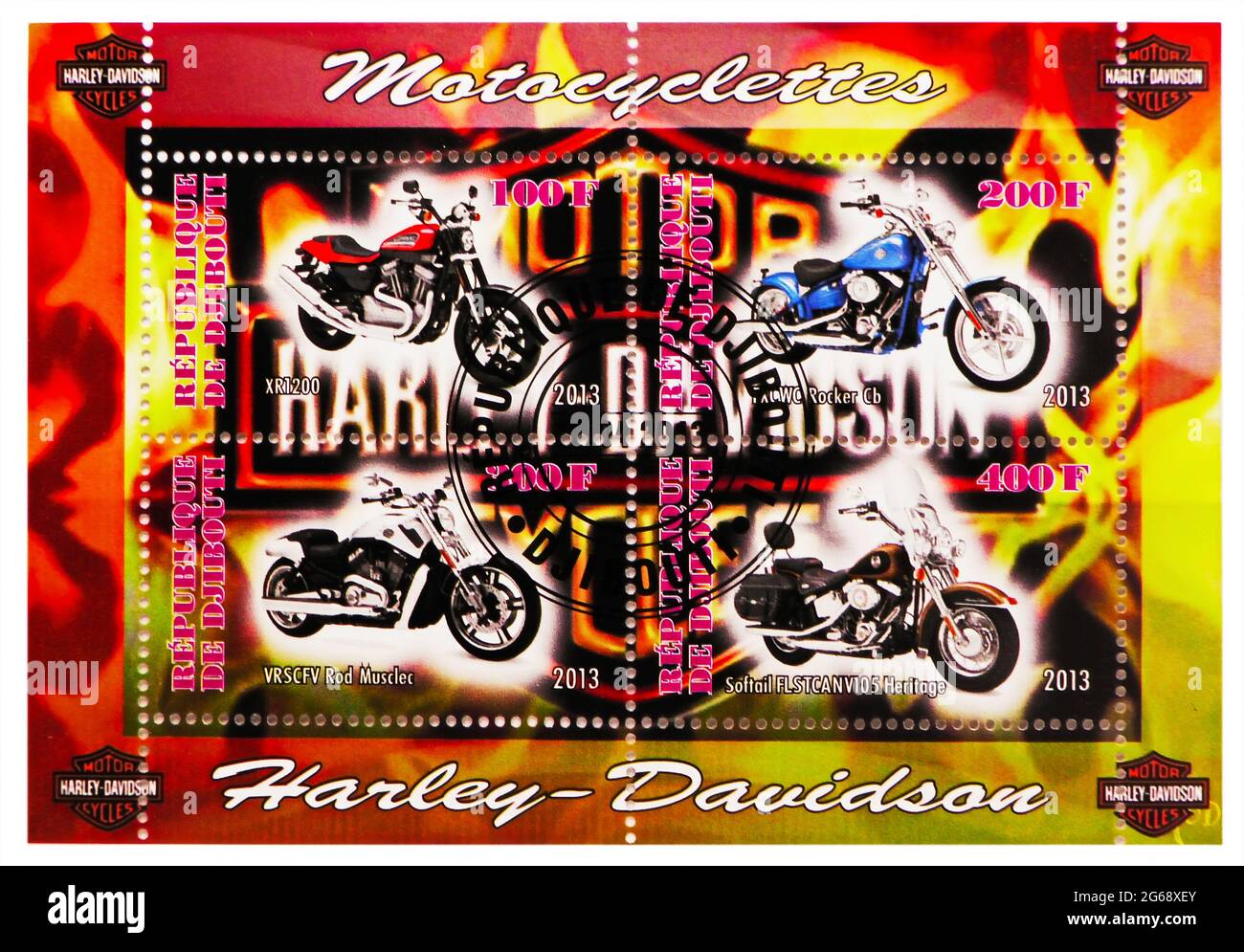 MOSKAU, RUSSLAND - 28. MÄRZ 2020: Vier Briefmarken gedruckt in Dschibuti zeigt Harley Davidson Motorcycles Serie, um 2013 Stockfoto