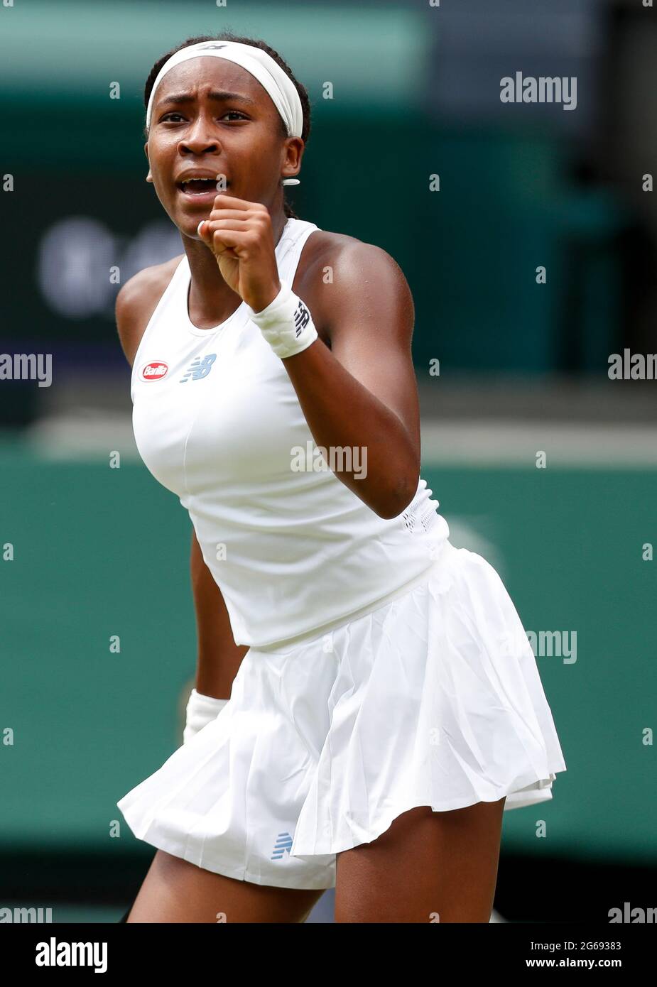 London, Großbritannien. Juli 2021. Coco Gauff aus den Vereinigten Staaten reagiert beim dritten Lauf der Frauen gegen Kaja Juvan aus Slowenien bei der Wimbledon Tennis Championship in London, Großbritannien, 3. Juli 2021. Quelle: Han Yan/Xinhua/Alamy Live News Stockfoto