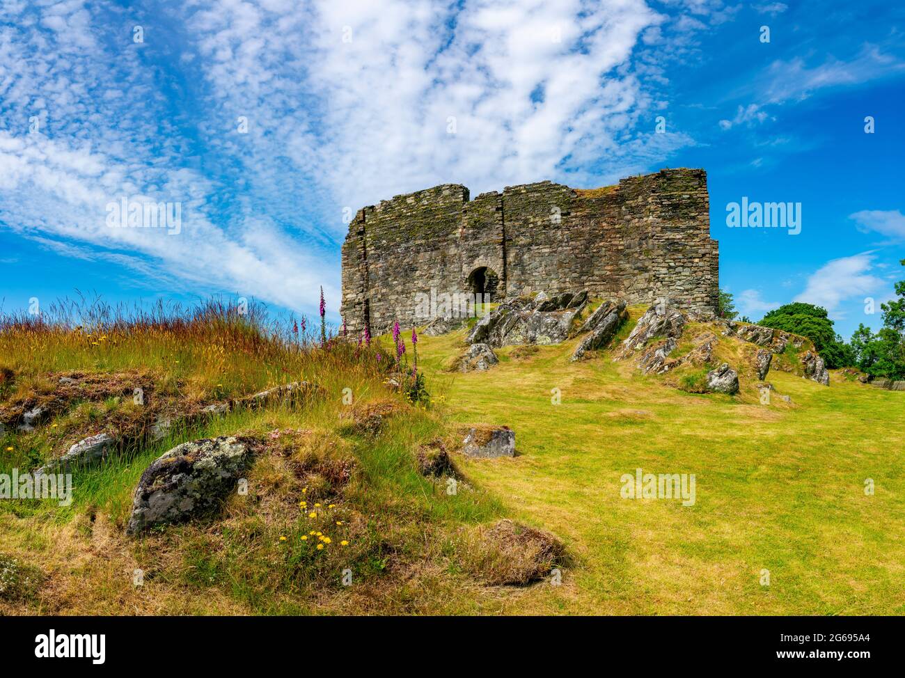 Außenansicht von Castle Sween am Ufer des Loch Sween in Argyll & Bute, Schottland, Großbritannien Stockfoto