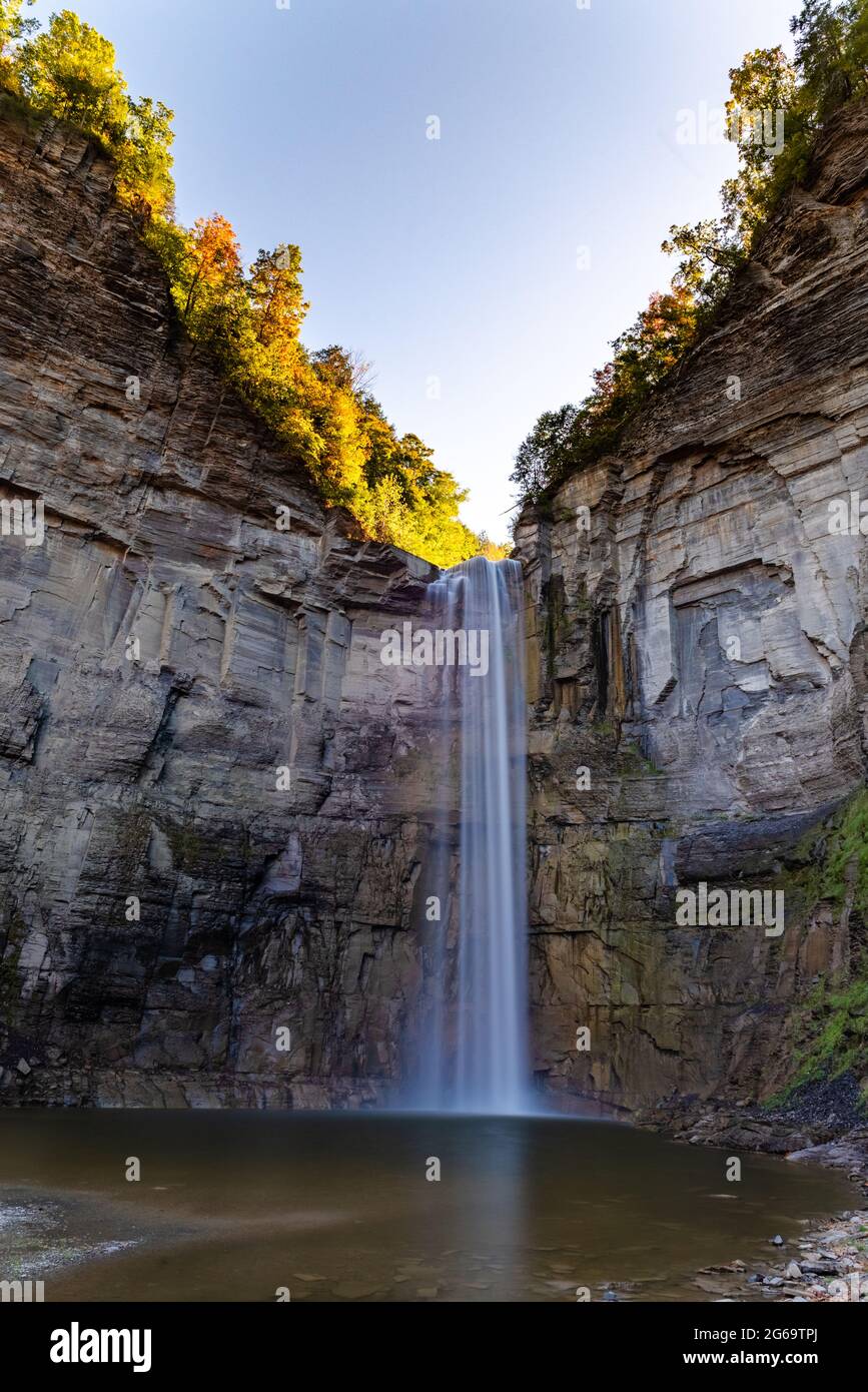 Taughannock fällt in New York zum staatlichen Funken Stockfoto