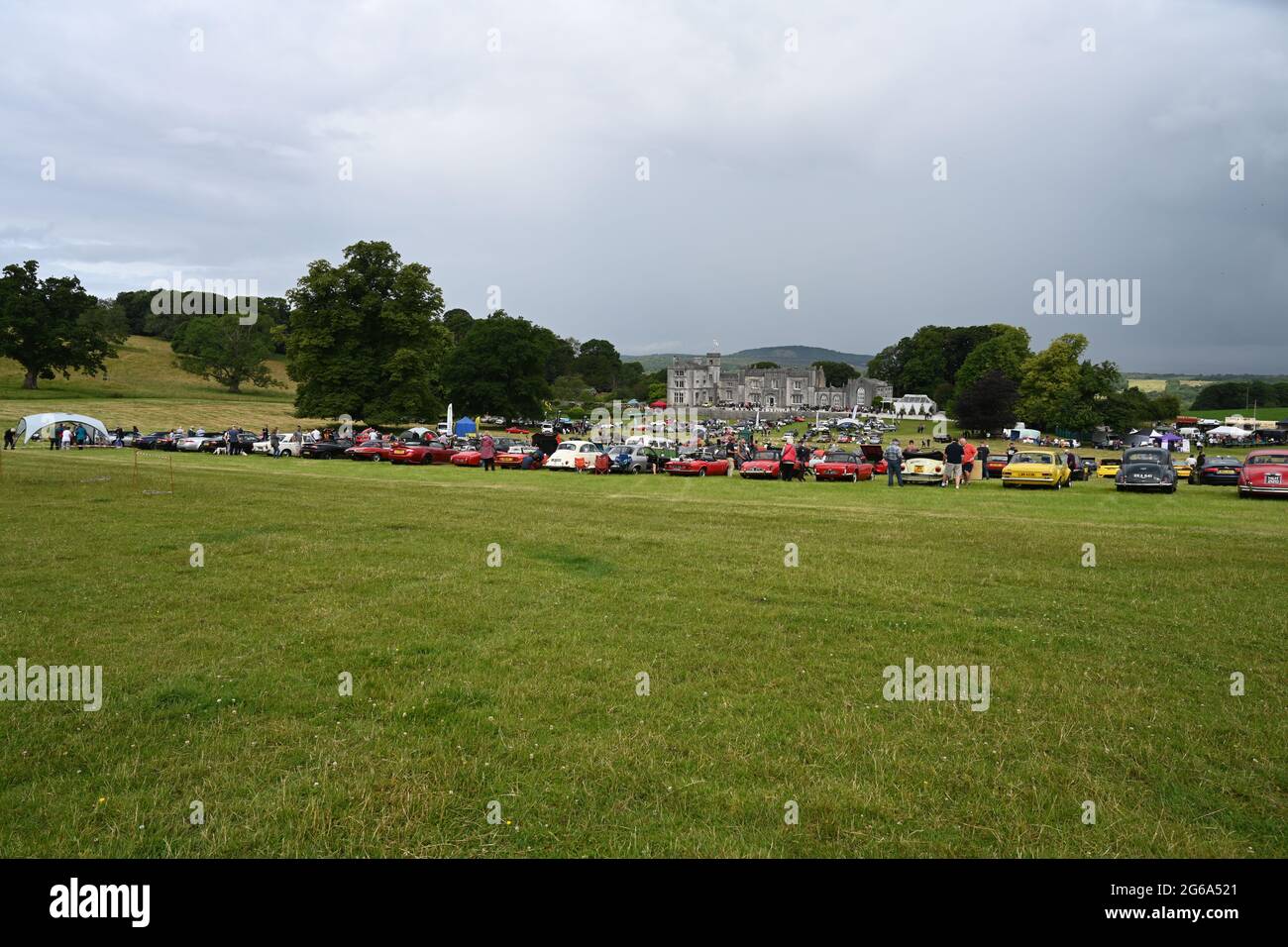 Jährliche Automobilausstellung in Leighton Hall Carnforth, Lancashire, 4. Juli 2021. Stockfoto