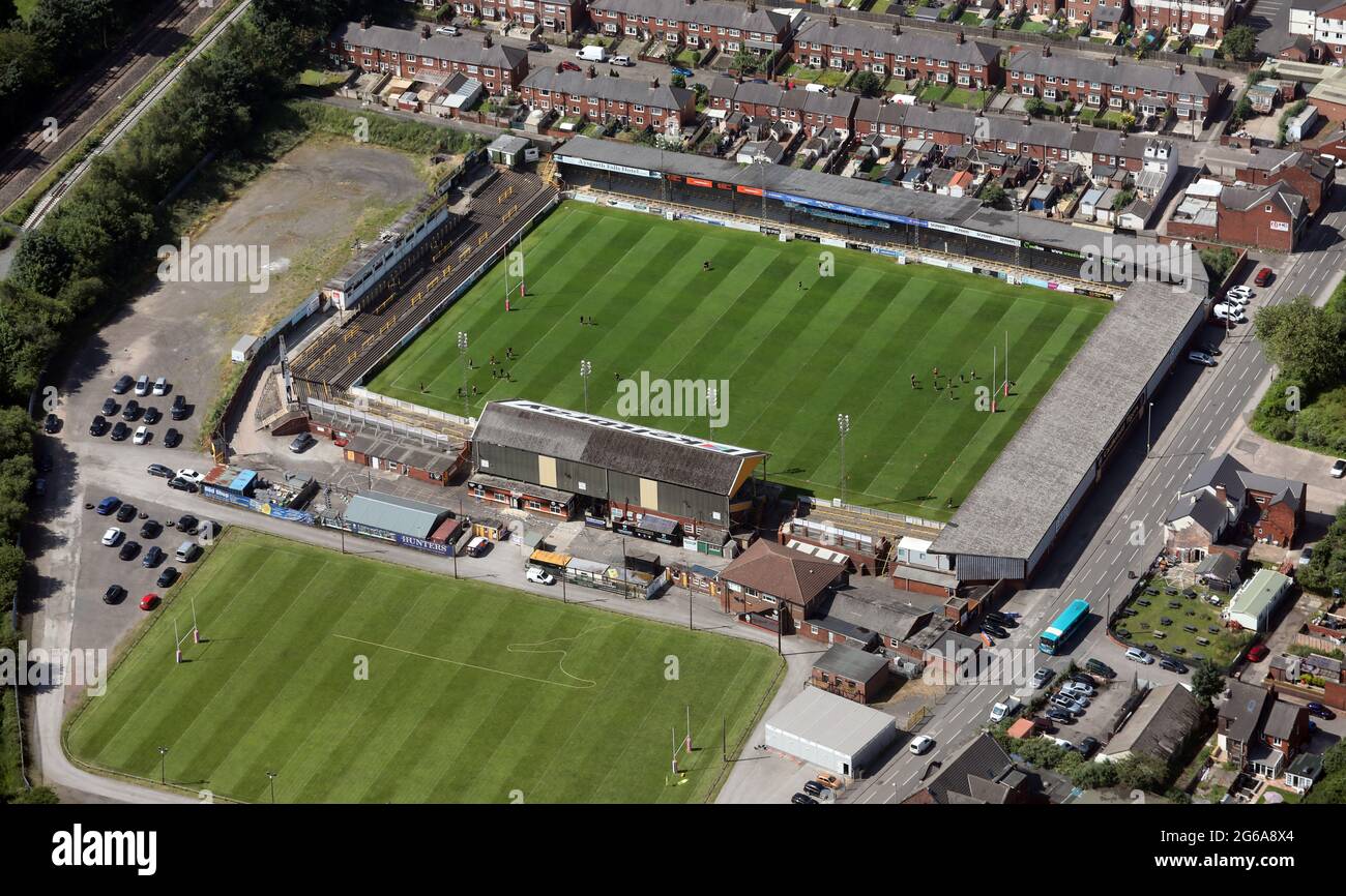 Luftaufnahme des Castleford Tigers Rugby League Stadium in der Wheldon Road, Castleford, West Yorkshire Stockfoto