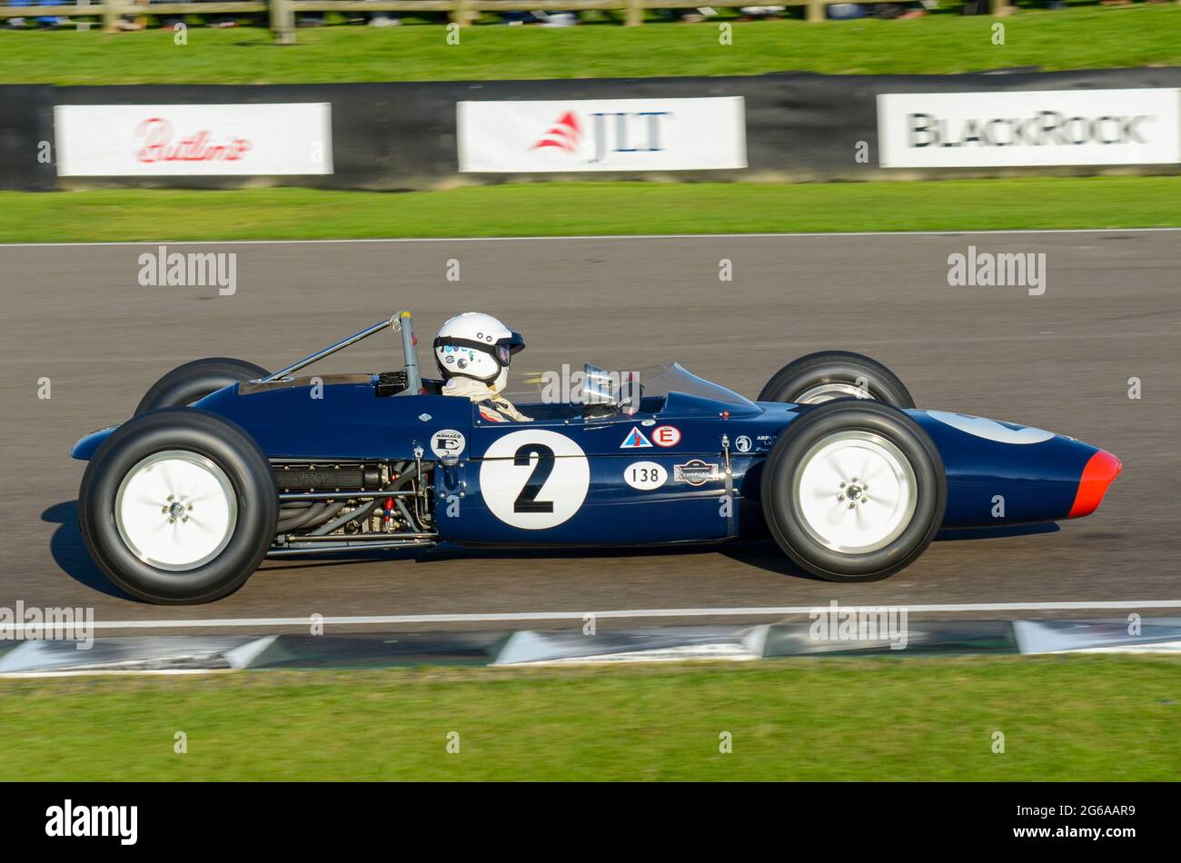 Lotus BRM 24 Classic Grand Prix, Oldtimer-Rennwagen, der bei der Glover Trophy beim historischen Goodwood Revival Event in Großbritannien teilnimmt. Nigel Williams fährt Stockfoto