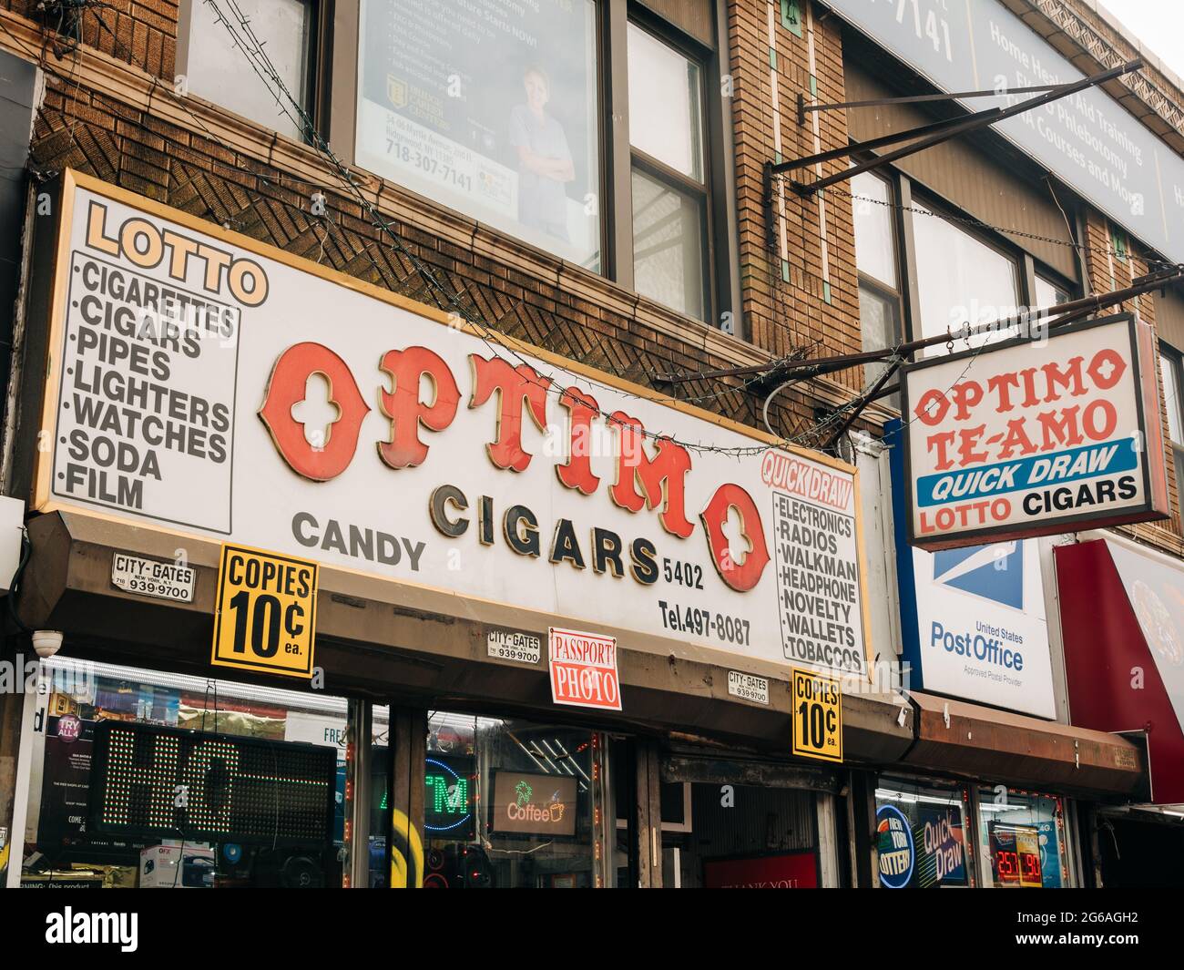 Optimo Zigarren Schild, in Ridgewood, Queens, New York City Stockfoto