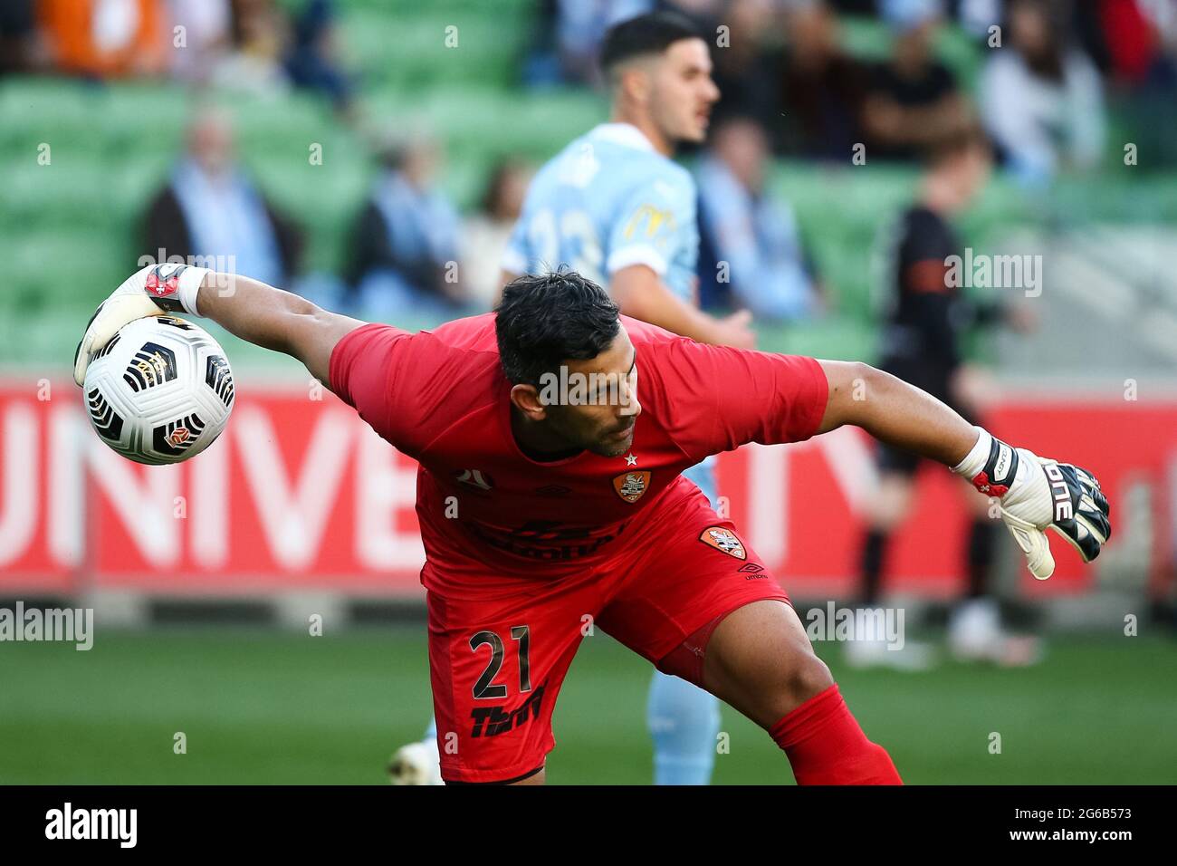 MELBOURNE, AUSTRALIEN - 9. MAI: Jamie Young vom Brisbane Roar FC während des Hyundai A-League Fußballmatches zwischen dem Melbourne City FC und dem Brisbane Roar FC am 9. Mai 2021 im AAMI Park in Melbourne, Australien. (Foto von Dave Hewison) Stockfoto