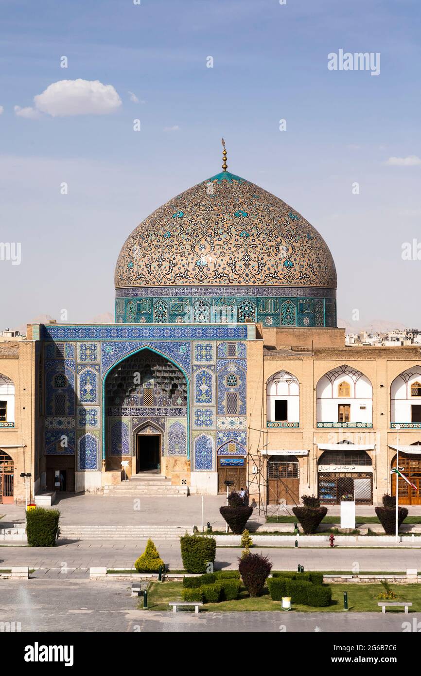ImamPlatz, Eingang und Kuppel der Sheikh Lotfollah Moschee, Isfahan