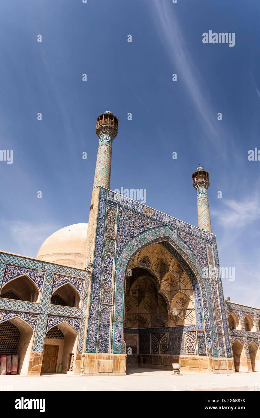 Hauptgebäude (Gebetshalle) und Innenhof der Freitagsmoschee (Jameh-Moschee), Isfahan (Esfahan), Isfahan, Iran, Persien, Westasien, Asien Stockfoto