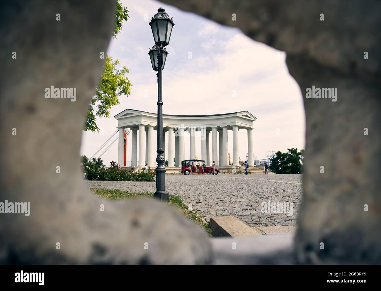 Fotobogen auf dem Primorsky Boulevard in Odessa Ukraine. Sommerzeit, natürliches Leben. Stockfoto