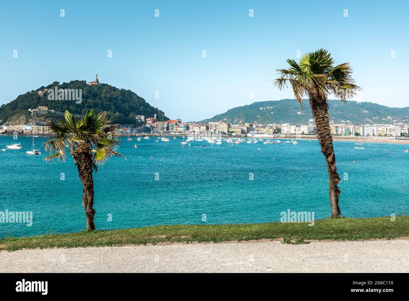 Bucht von San Sebastian aus Miramar Gärten, Baskenland, Spanien Stockfoto