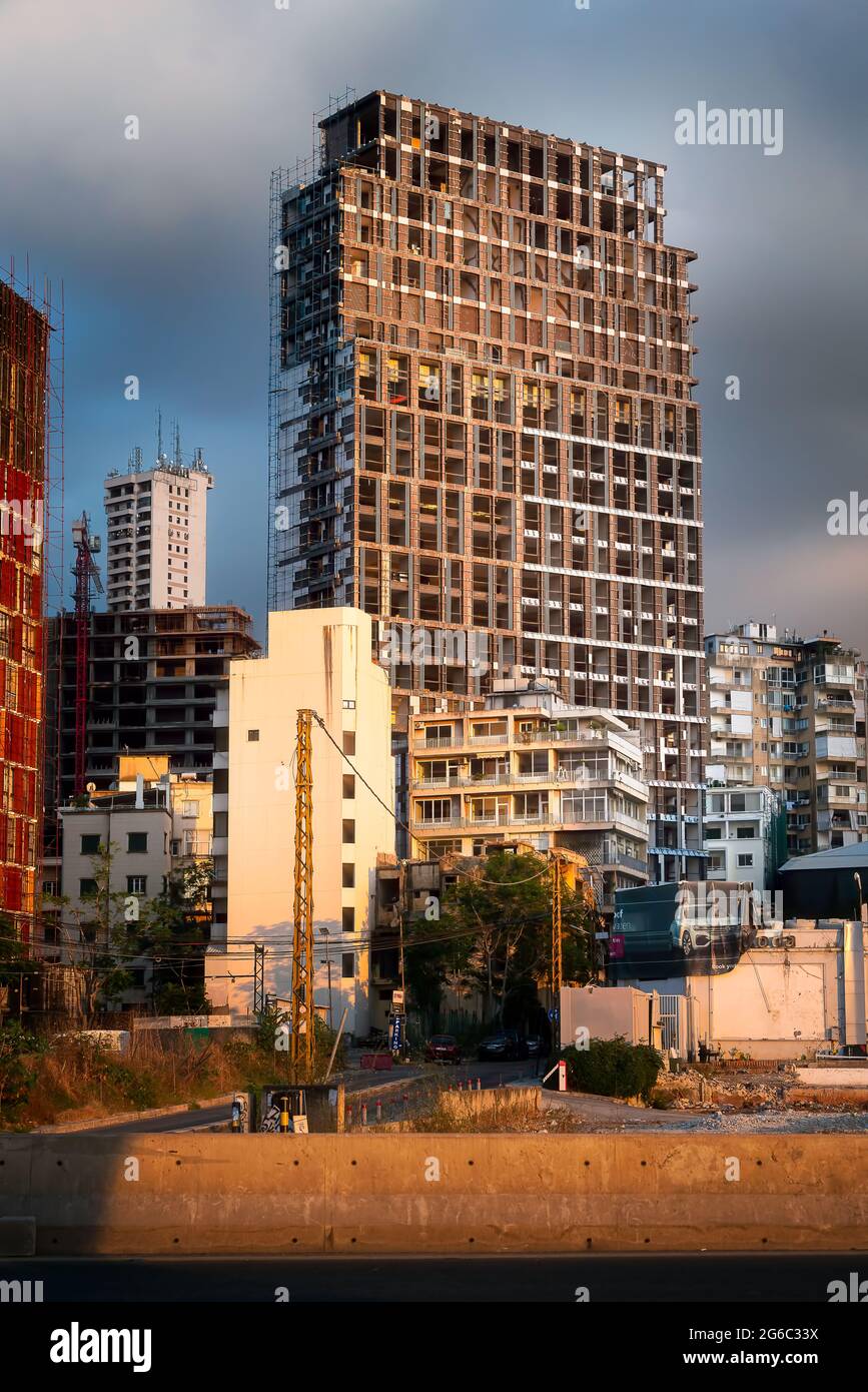 Schäden durch die Explosion im Hafen und Hafen von Beirut im Libanon Stockfoto