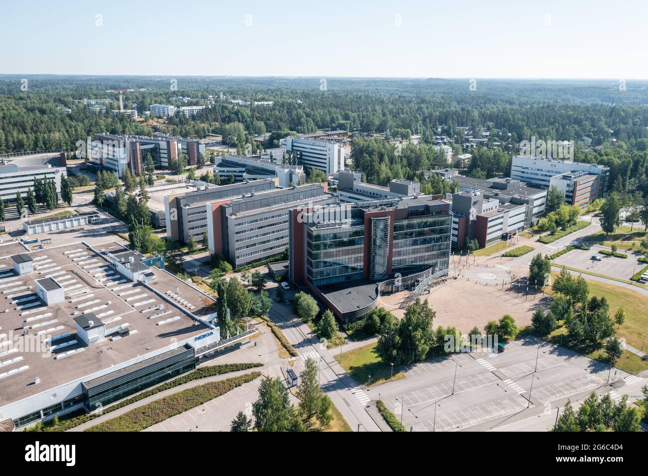 Luftaufnahme der Nokia Corporation Hauptsitz Campus-Bereich im Sommer. Stockfoto