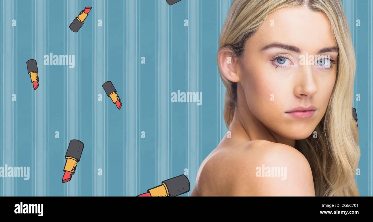 Komposition von Lippenstiften mit Frau auf blauem Hintergrund wiederholt Stockfoto