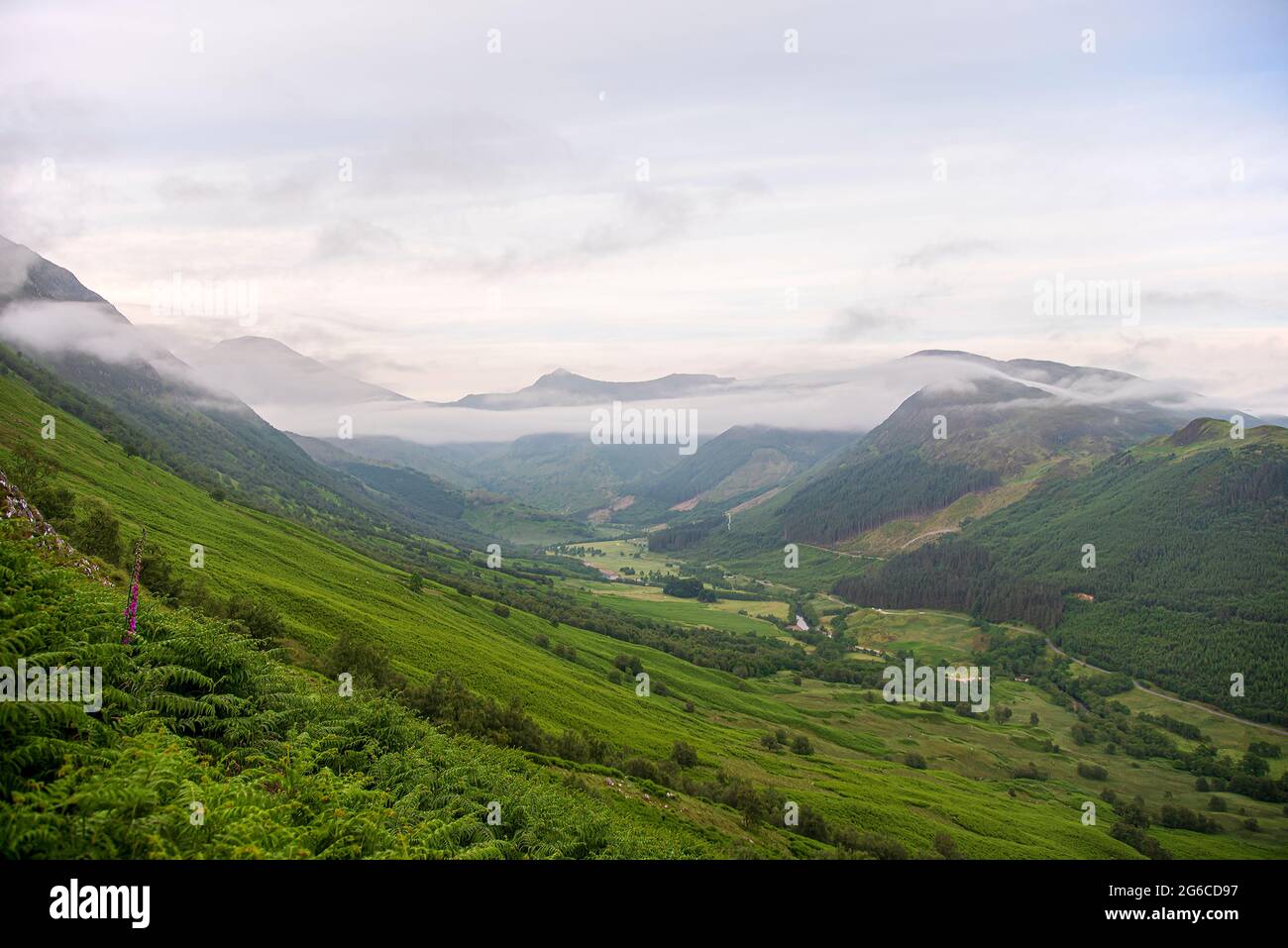 Landschaftsfotografie von Bergen und Tal, Panorama, Feld, Glen Nevis, Schottland Stockfoto