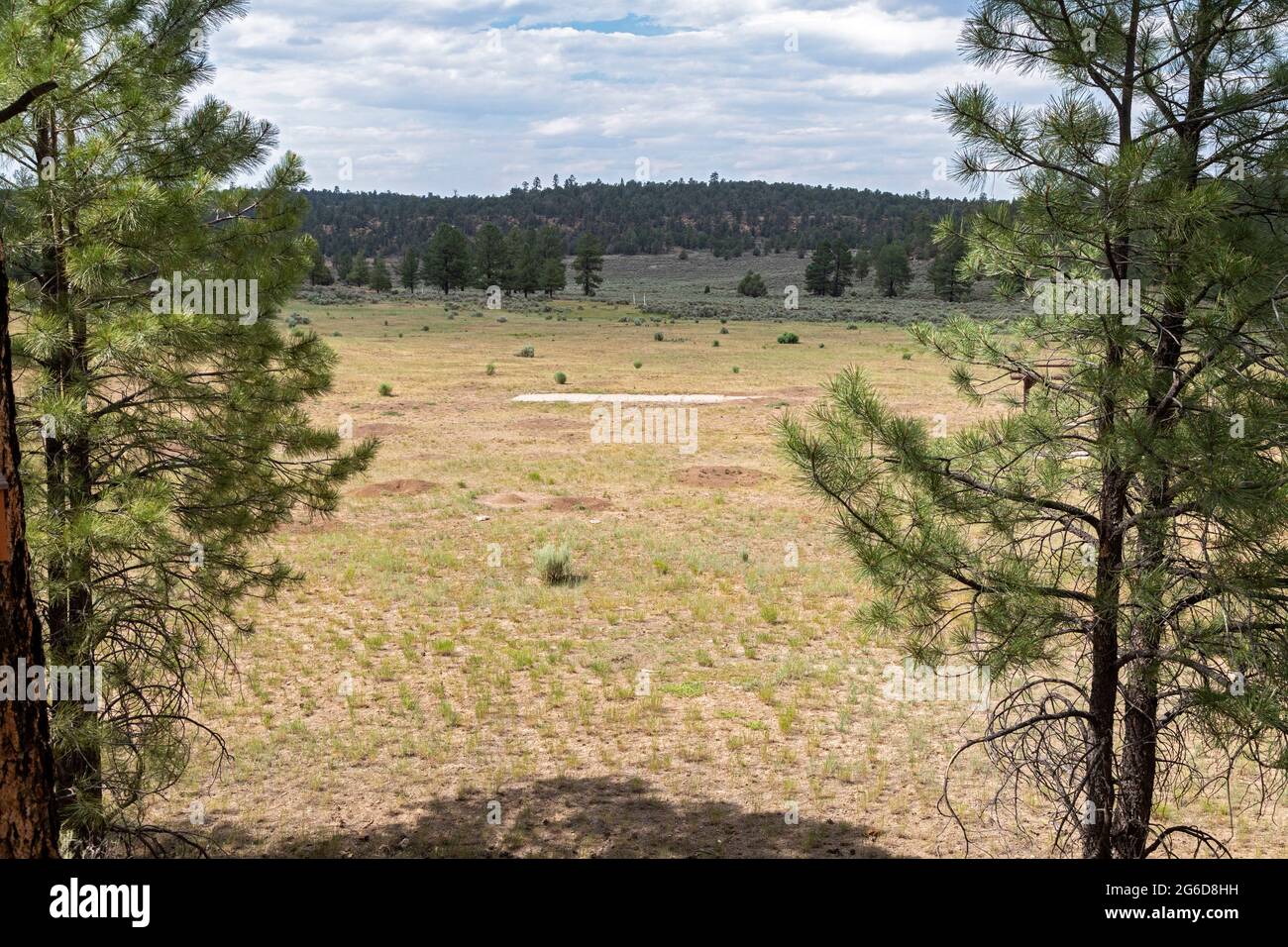 Dulce, New Mexico - der Standort des Projekts Gasbuggy, einer nuklearen Explosion aus dem Jahr 1967, die das Gestein zur Gewinnung von Erdgas zerbrechen sollte. Das Projekt war Teil von O Stockfoto
