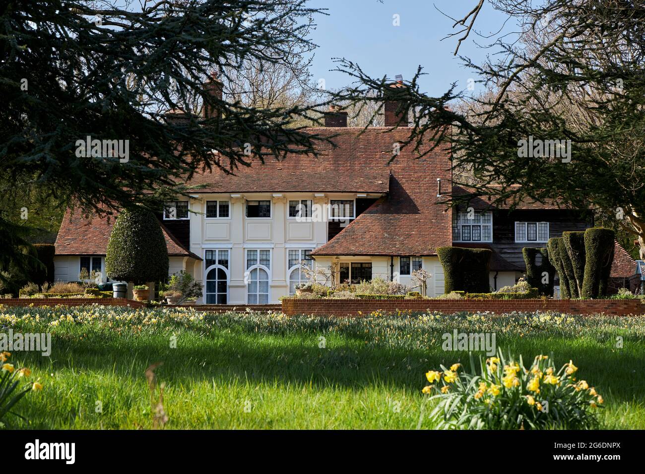 Homewood ist ein Landhaus im Arts and Crafts-Stil in Knebworth, Hertfordshire, England, das zwischen 1900 und 3 von Sir Edwin Lutyens entworfen wurde. Stockfoto