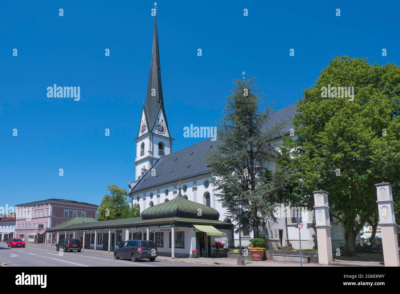 Pfarrkirche Mariä Himmelfahrt, Prien am Chiemsee, Oberbayern, Bayern, Deutschland Stockfoto