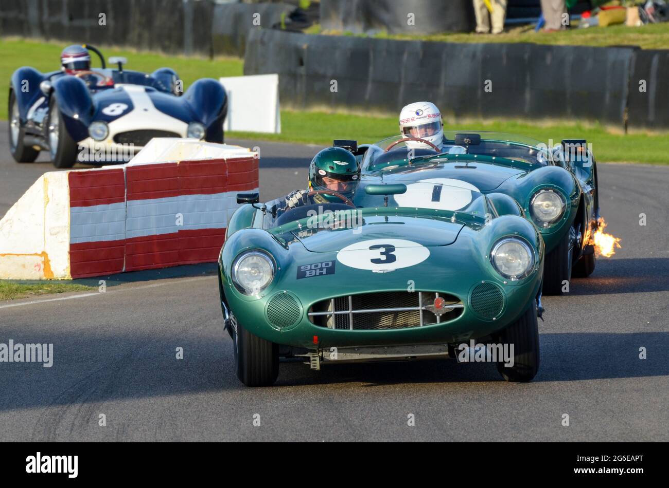 Aston Martin DBR1 Oldtimer-Sportwagen, Oldtimer-Rennwagen, der bei der Sussex Trophy beim Goodwood Revival Event UK antritt. Wolfgang Friedrichs DBR1/5 Stockfoto