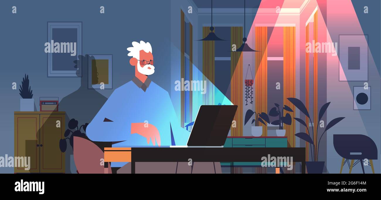 Überarbeiteter freiberuflicher Senior-Mitarbeiter, der im Alter von einem Laptop-Bildschirm auf einen Mann blickt, der am Arbeitsplatz im dunklen Nachtzimmer sitzt Stock Vektor