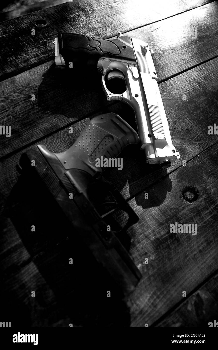 Handfeuerwaffe Schwarzweiss Stockfotos Und Bilder Alamy