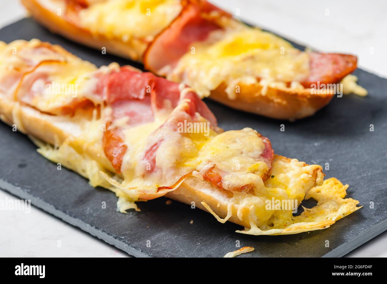 Schinken baguette -Fotos und -Bildmaterial in hoher Auflösung – Alamy