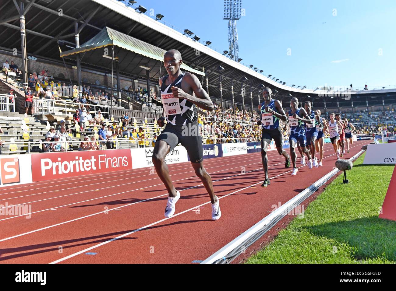 Timothy Cheruiyot (KEN) gewinnt die 1.500m in 3:32.30 im Bauhaus Galan im Olympiastadion, Sonntag, 4. Juli 2021, in Stockholm, Schweden. (Jiro Mochizuki Stockfoto