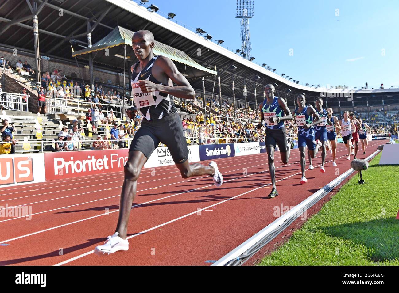 Timothy Cheruiyot (KEN) gewinnt die 1.500m in 3:32.30 im Bauhaus Galan im Olympiastadion, Sonntag, 4. Juli 2021, in Stockholm, Schweden. (Jiro Mochizuki Stockfoto