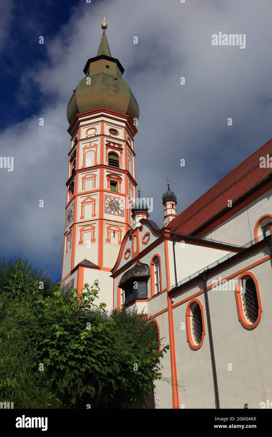 Kloster Andechs ist heute Teil der Benediktinerabtei Sankt Bonifaz in München, die Benediktinermönche auf dem Heiligen Berg Bayerns betreuen eine der Stockfoto