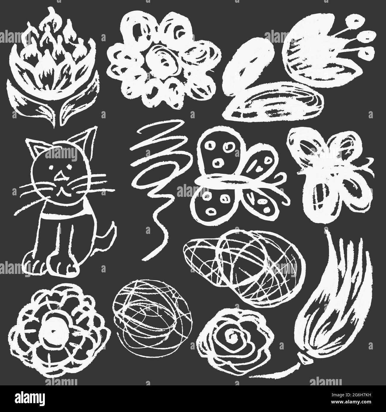 Niedliche kindliche Zeichnung mit weißer Kreide auf Tafel. Pastellkreide  oder Bleistift lustige Doodle Stil Vektor. Blumen, Kritzeleien, Katzen,  Schmetterlinge Stock-Vektorgrafik - Alamy