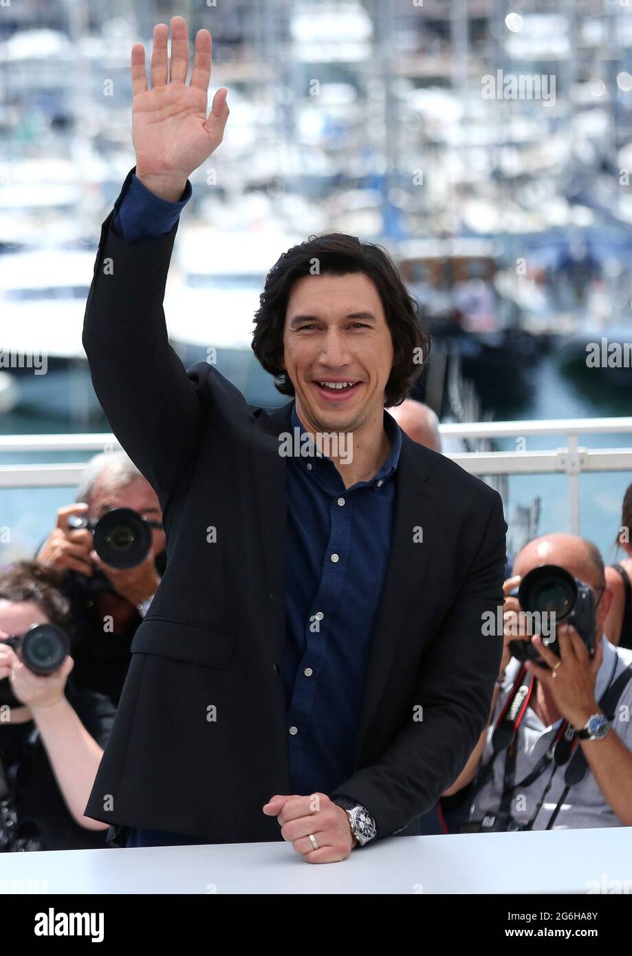 Cannes, Frankreich. Juli 2021. Adam Driver kommt am Dienstag, den 6. Juli 2021, bei einer Fotozelle für den Film „Annette“ während der 74. Internationalen Filmfestspiele von Cannes in Cannes, Frankreich, an. Foto von David Silpa/UPI Credit: UPI/Alamy Live News Stockfoto