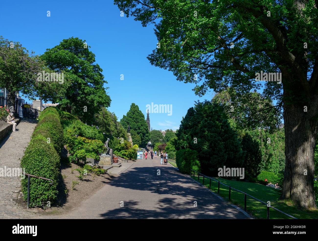 Princes Street Gardens Blick auf das Scott Monument, Edinburgh, Schottland Stockfoto