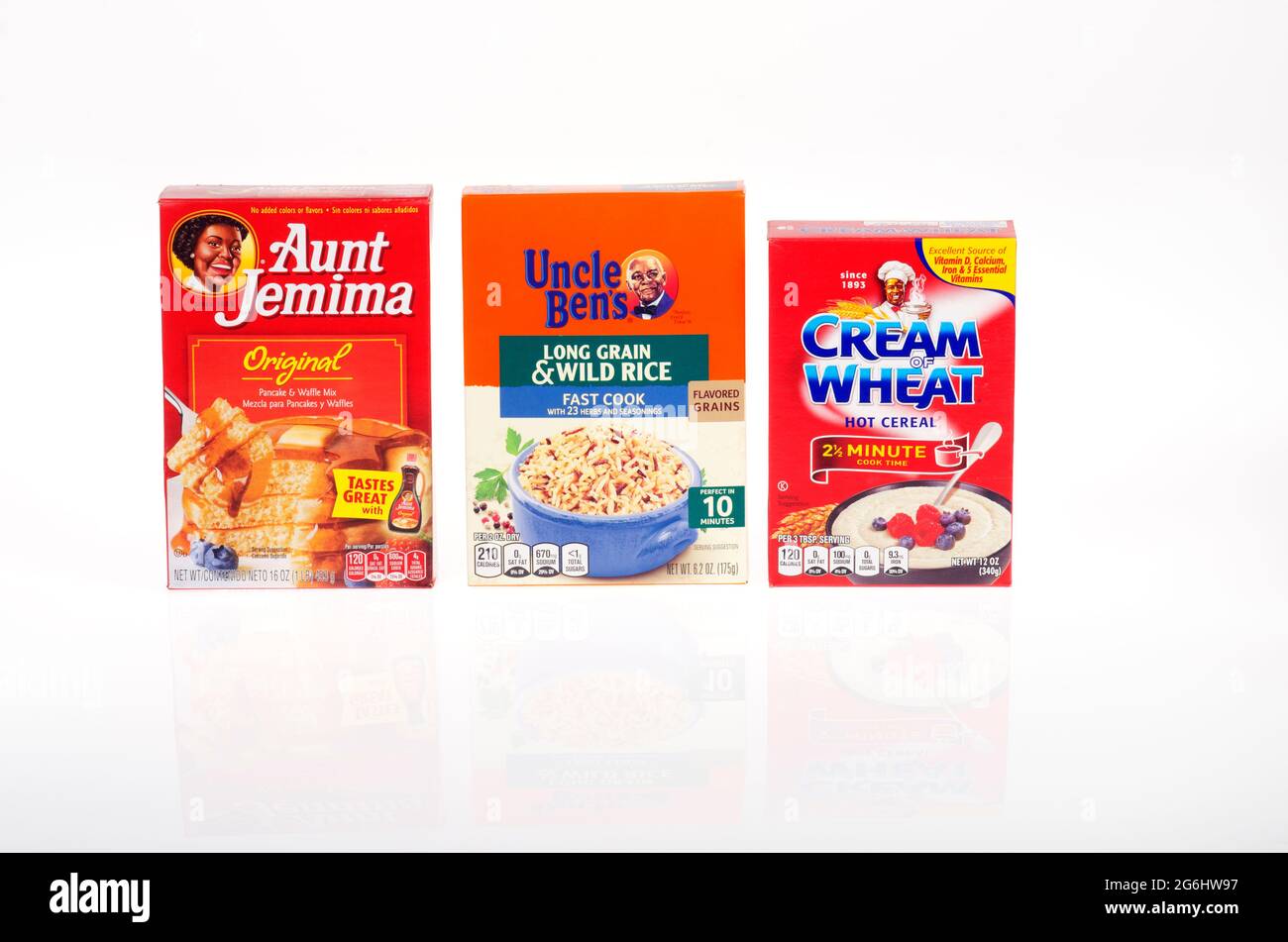 Kartons mit Tante Jemima Pancake Mix, Onkel Bens Reis und Weizencreme mit Originallogos Stockfoto