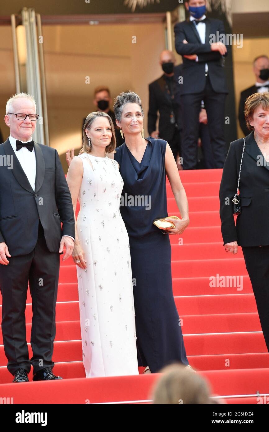 Cannes, Frankreich. Am 06. Juli 2021 nahmen Jodie Foster und Alexandra Hedison an der Vorführung und Eröffnungszeremonie von ‘Annette’ während der 74. Jährlichen Filmfestspiele von Cannes am 06. Juli 2021 in Cannes, Frankreich, Teil. Foto von David Niviere/ABACAPRESS.COM Stockfoto
