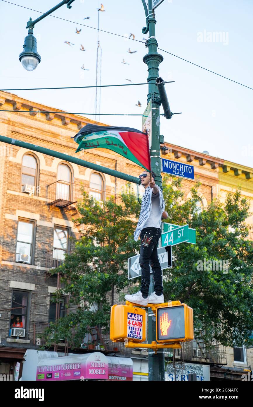 Befreien Sie sie alle aus Protest - EINE Versammlung, um mit palästinensischer Unterstützung Massendeportationen, Familientrennungen und Kinderinhaftierungen zu verurteilen Stockfoto