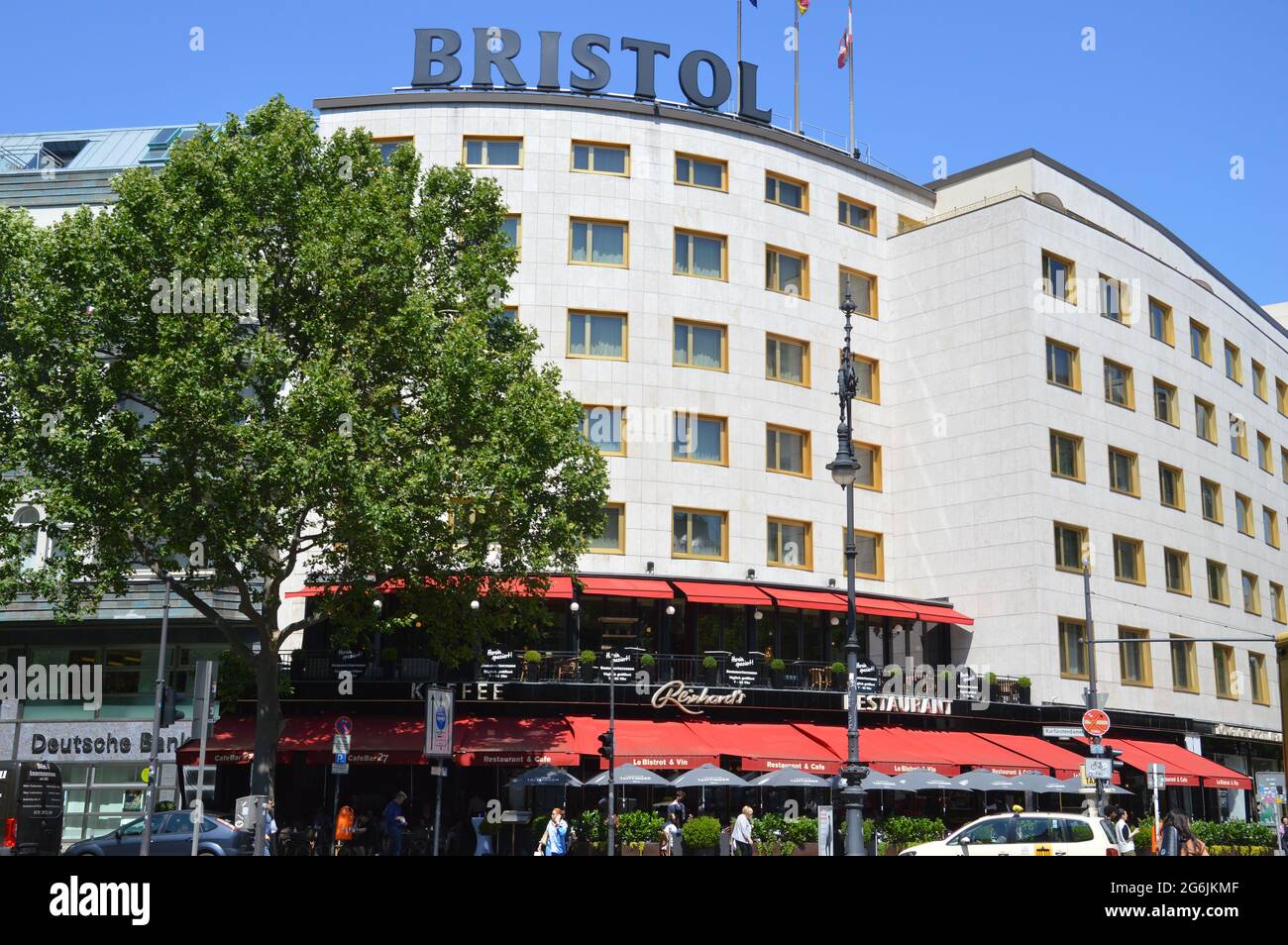 Hotel Bristol Berlin - Kurfürstendamm, Berlin, Deutschland - Juli 6 2021. Stockfoto