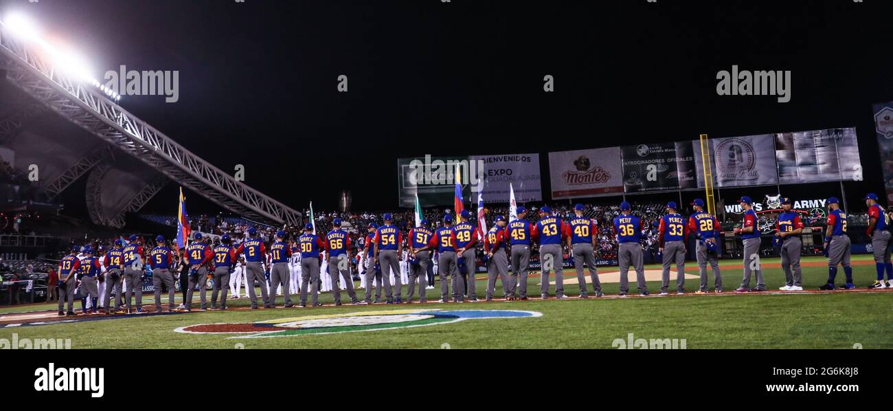 VENEZUELA: Carlos Gonzalez (5) y Victor Martinez (41), Odubel Herrera (37) Alcides Escobar (2), Ender Inciarte (11) , Suares (90), Jose Castillo (66), Francisco Rodriguez (57), Deolis Guerra (54), Previo al juego de Puerto Rico contra Venezuela, durante el World Baseballclassic en estadio Charros de Jalisco en Guadalajara, Jalisco, Mexiko. März 10, 2017. (Foto/Luis Gutierrez) Aspekte vor dem Spiel von Puerto Rico gegen Venezuela während des World Baseballclassic im Stadion Charros de Jalisco in Guadalajara, Jalisco, Mexiko. 10. März 2017. (Foto/Luis Gutierrez) Stockfoto